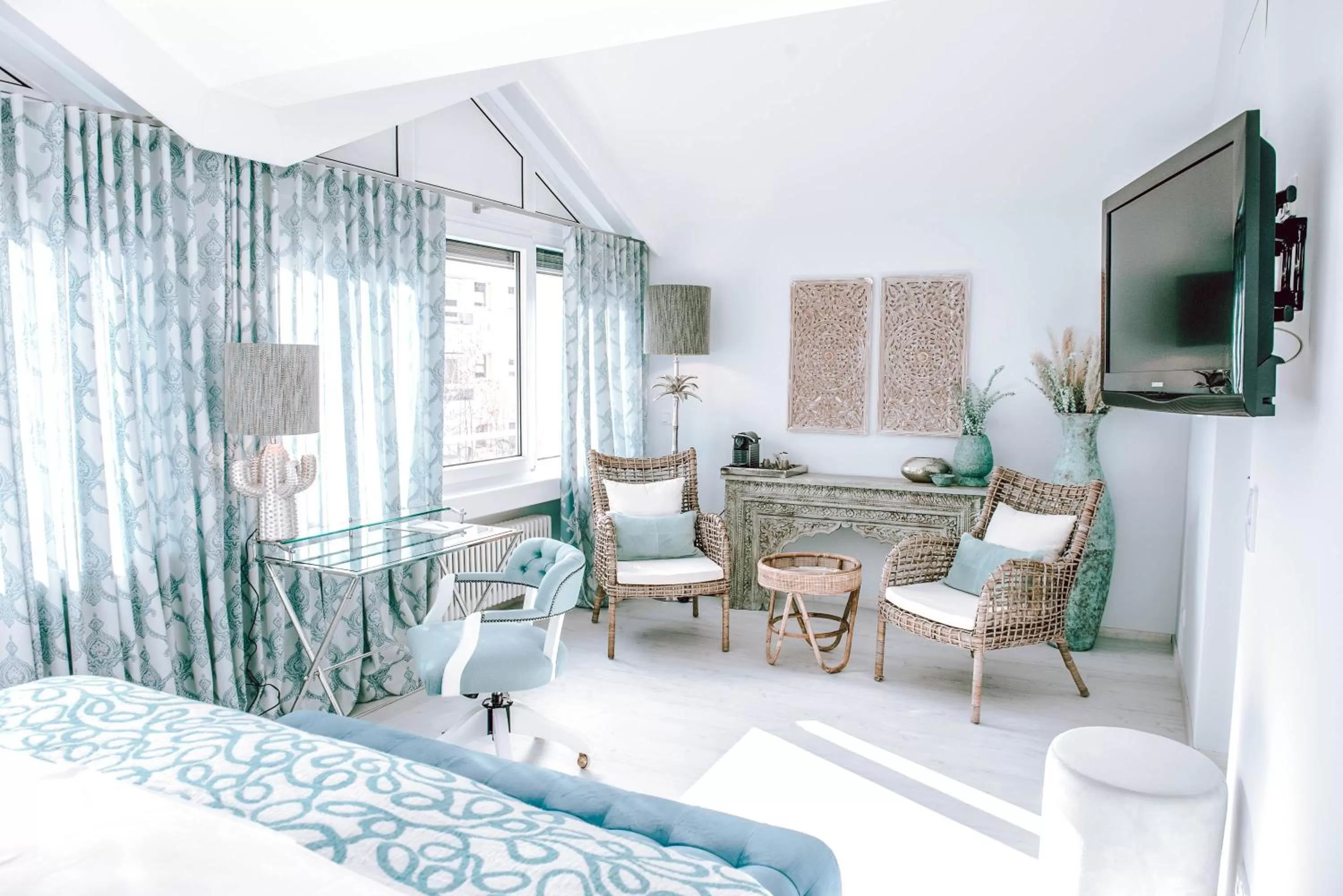 Staff in Concorde Business Boutique Hotel