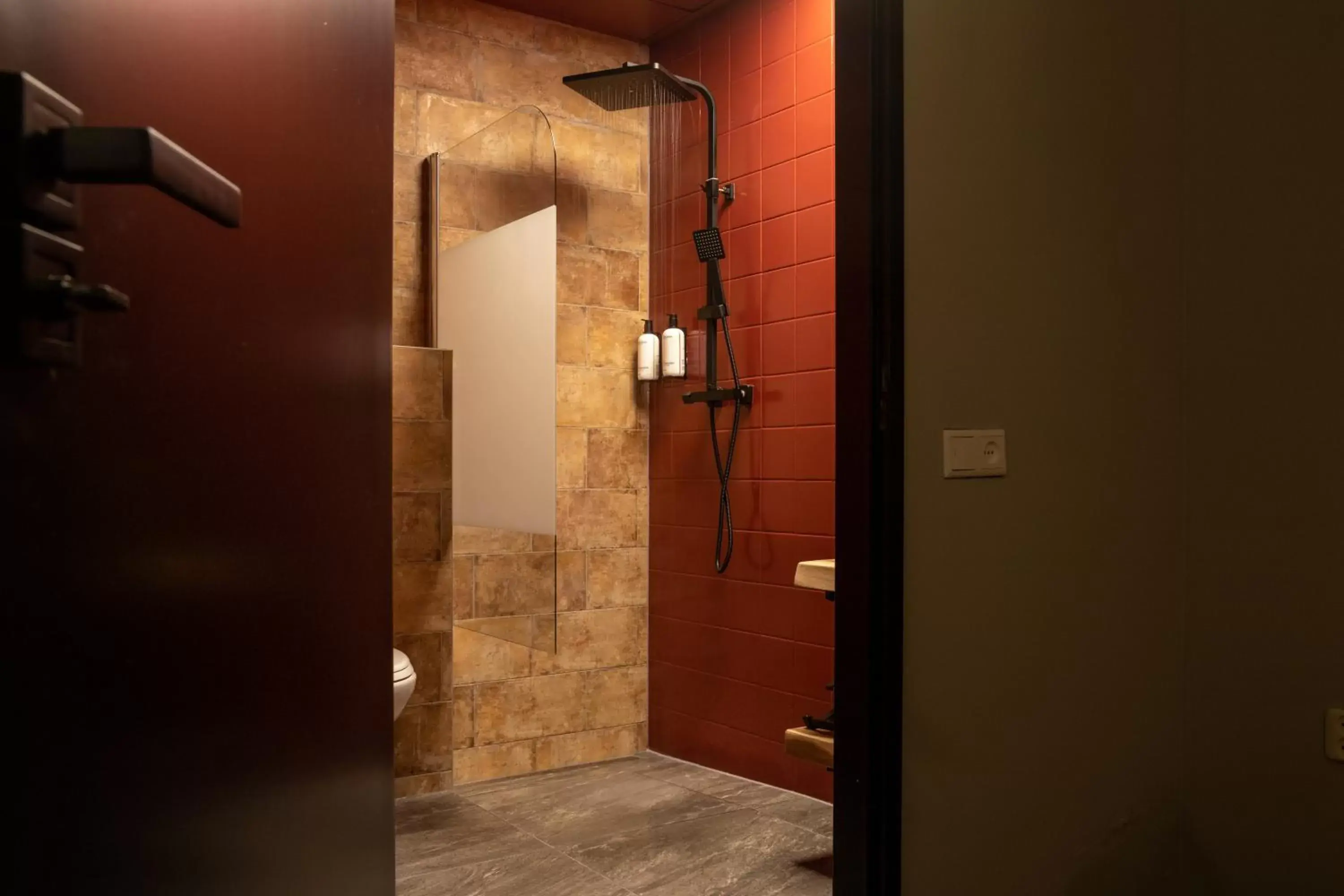 Shower, Bathroom in Boutique Hotel Four