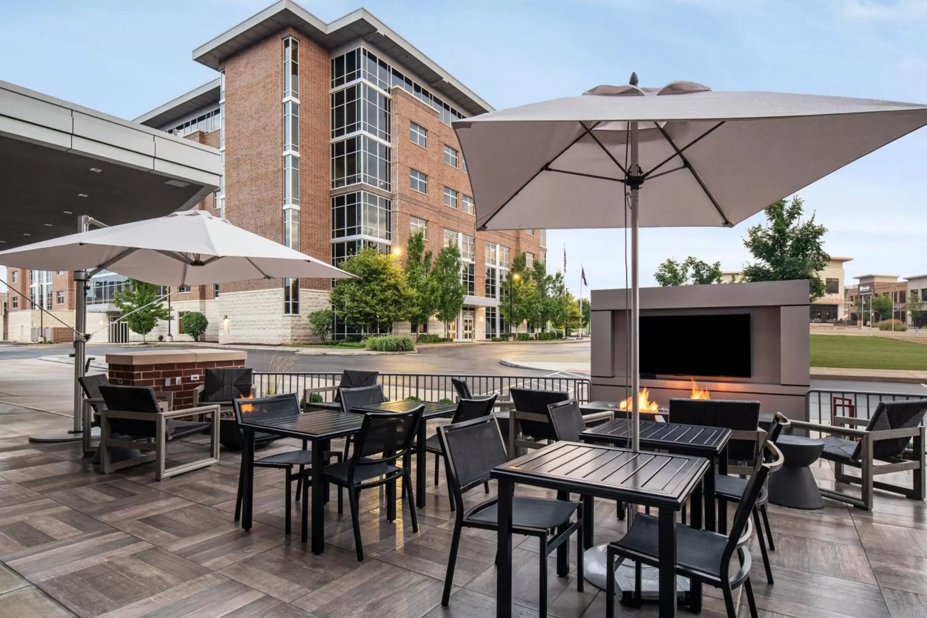 Property building, Restaurant/Places to Eat in AC Hotel by Marriott Pittsburgh Southpointe