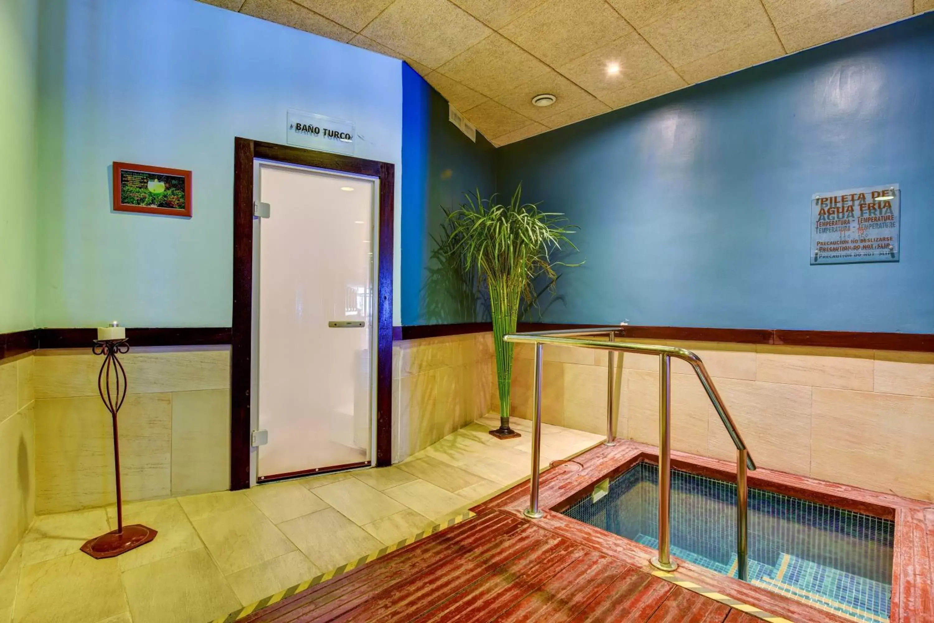 Steam room in Hotel Spa Villalba