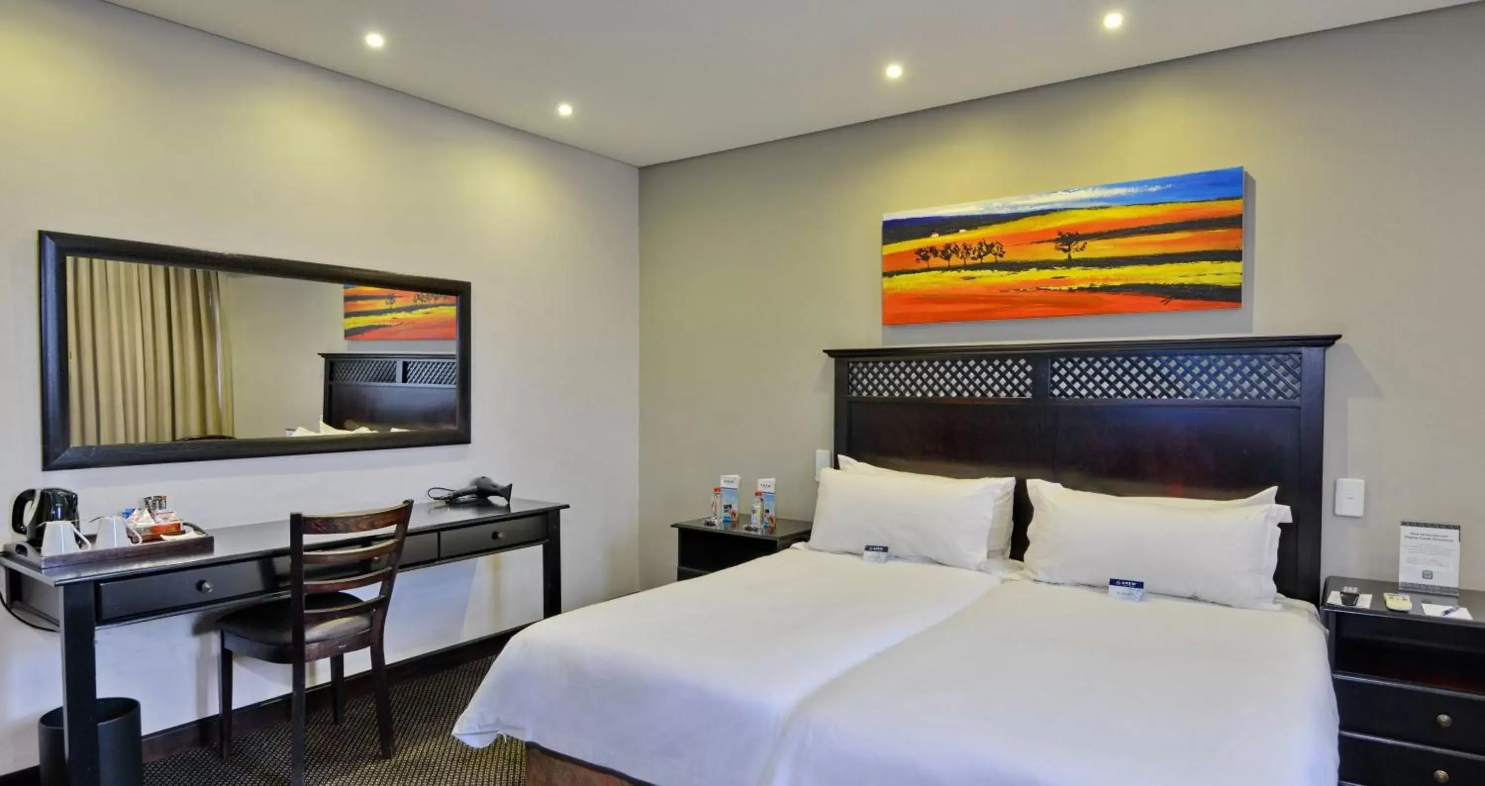 Bed in ANEW Hotel Witbank Emalahleni