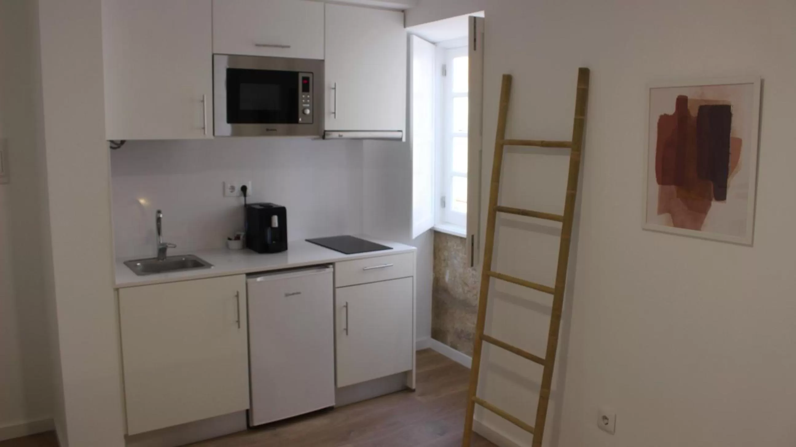 Coffee/tea facilities, Kitchen/Kitchenette in Casa do Museu, Museum House