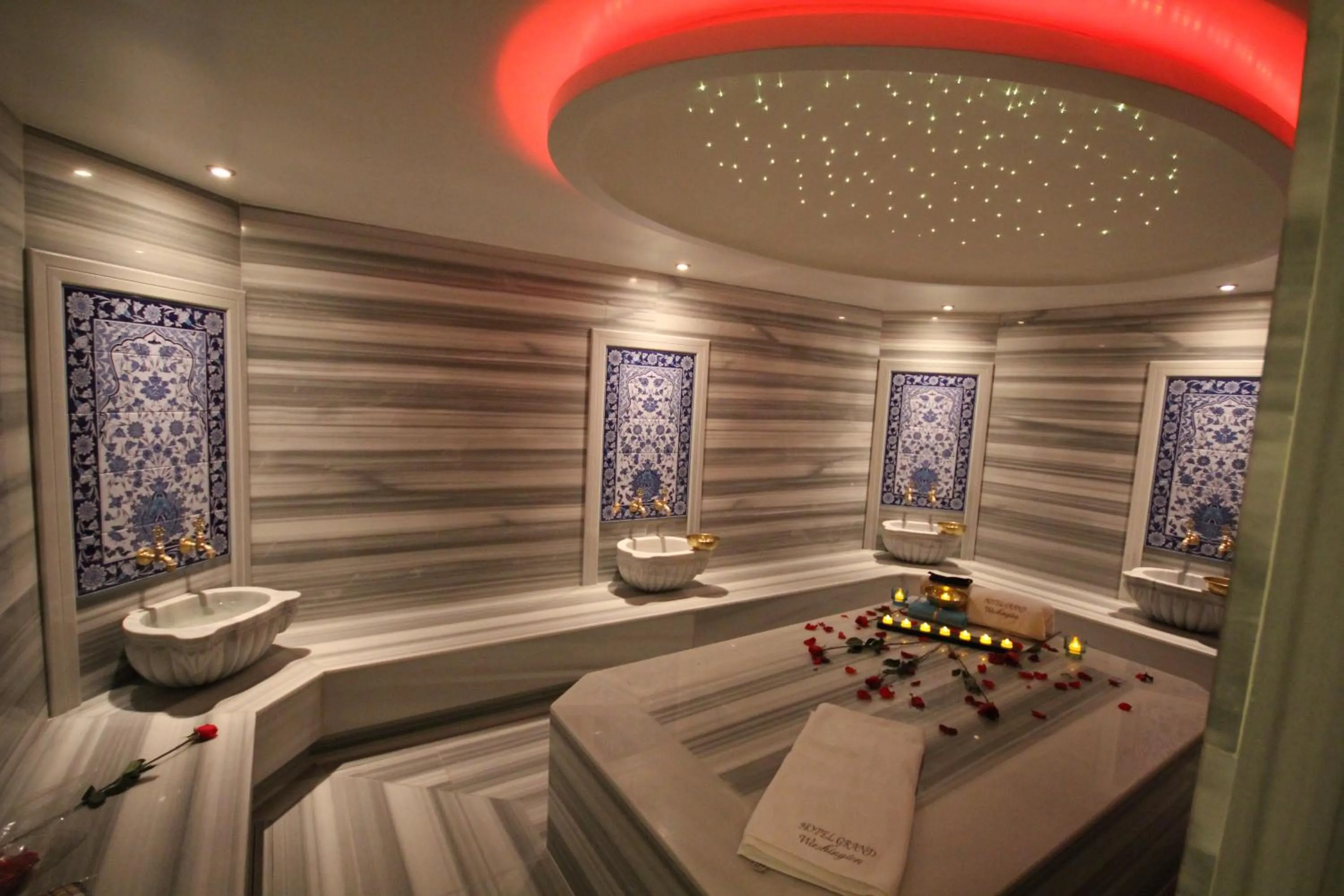 Spa and wellness centre/facilities in Grand Washington Hotel