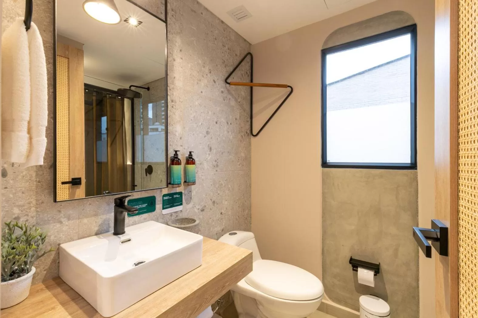 Toilet in Landmark Hotel