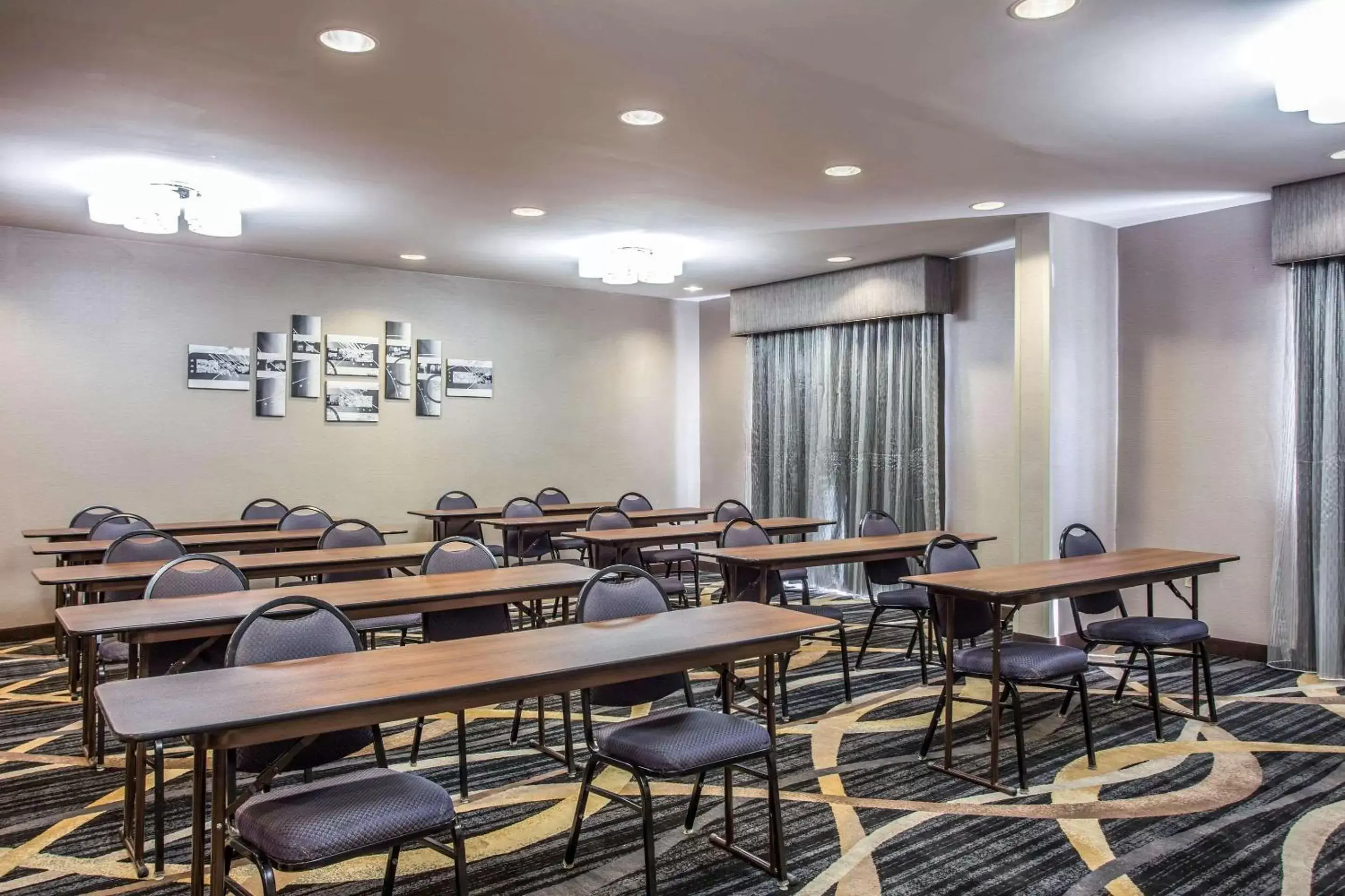 On site, Restaurant/Places to Eat in Comfort Inn & Suites Kannapolis - Concord