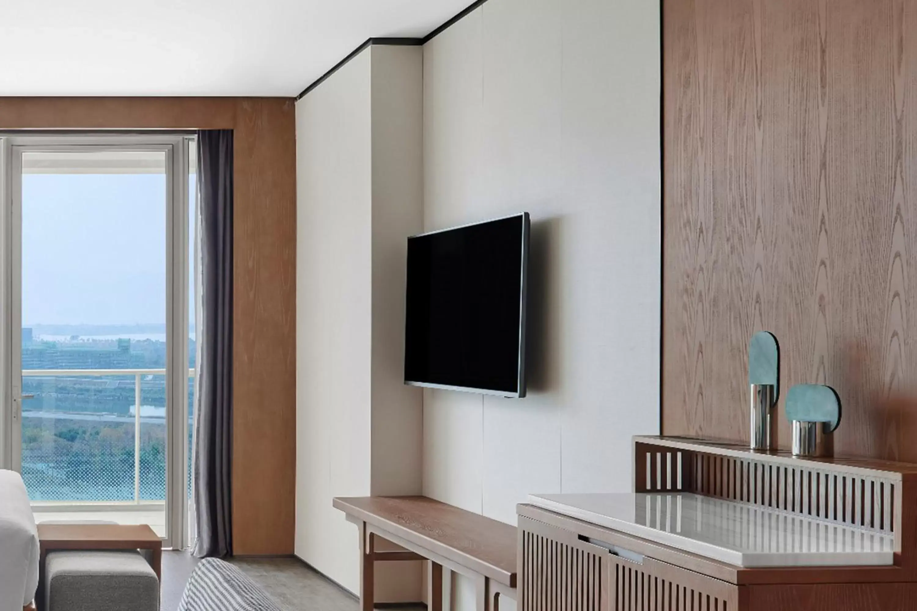 Deluxe King Room in Sheraton Zhaoqing Dinghu Deluxe King Room in Sheraton Zhaoqing Dinghu