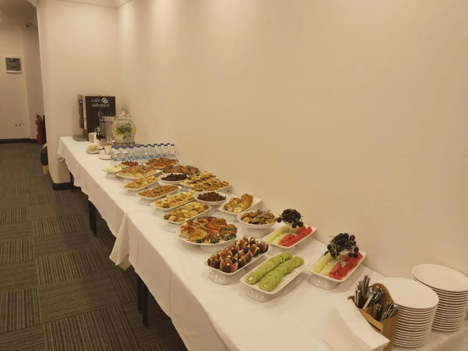 Meeting/conference room, Food in Klas Hotel