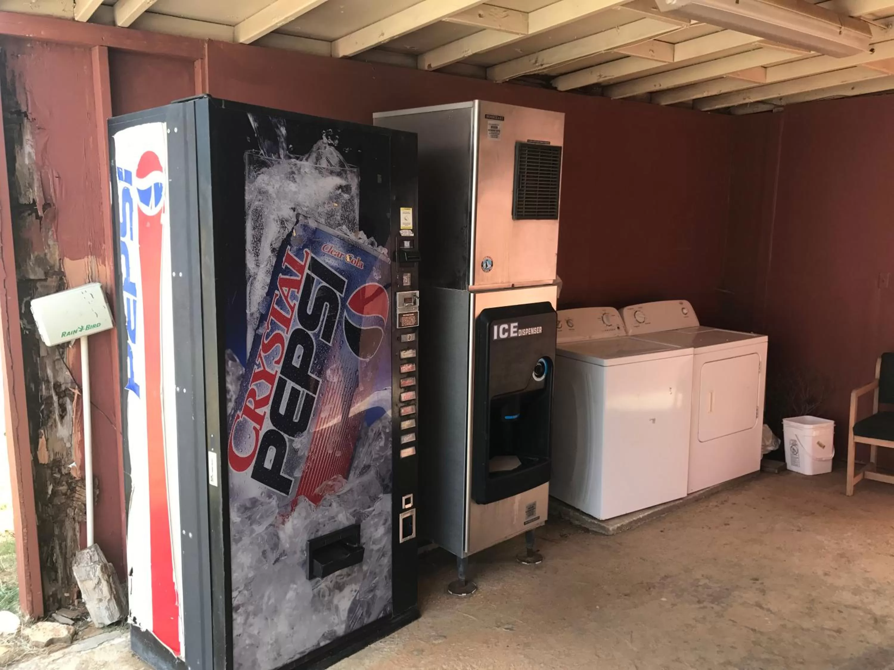 Food and drinks in Village Inn Cotulla