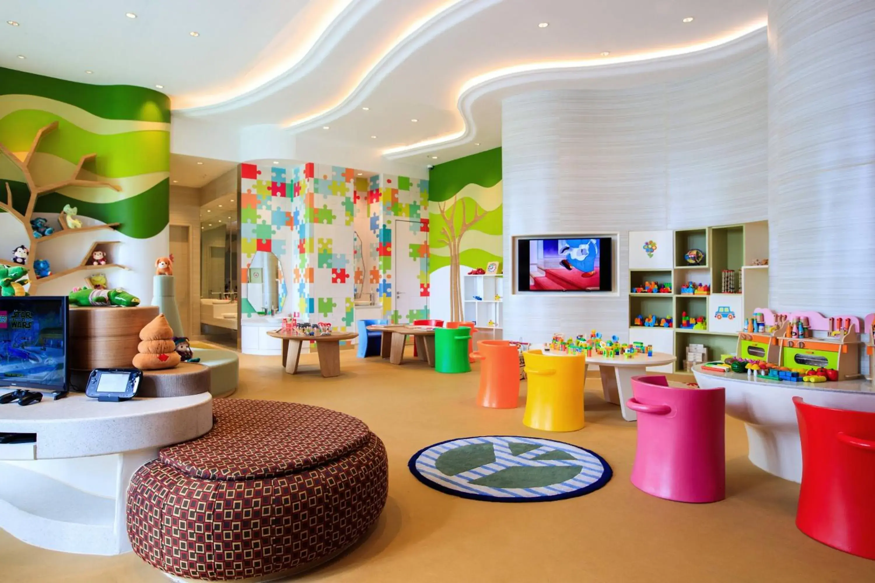 Other, Kid's Club in Renaissance Haikou Hotel