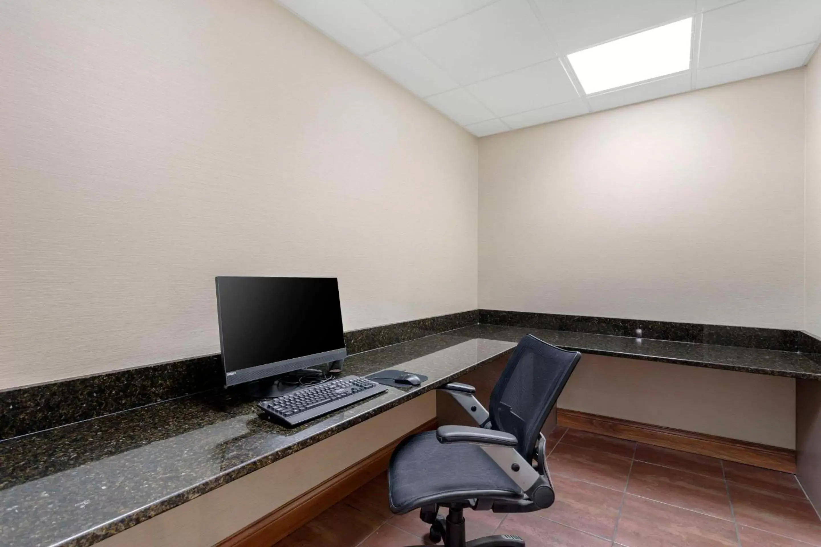 Business facilities in Comfort Suites East Knoxville