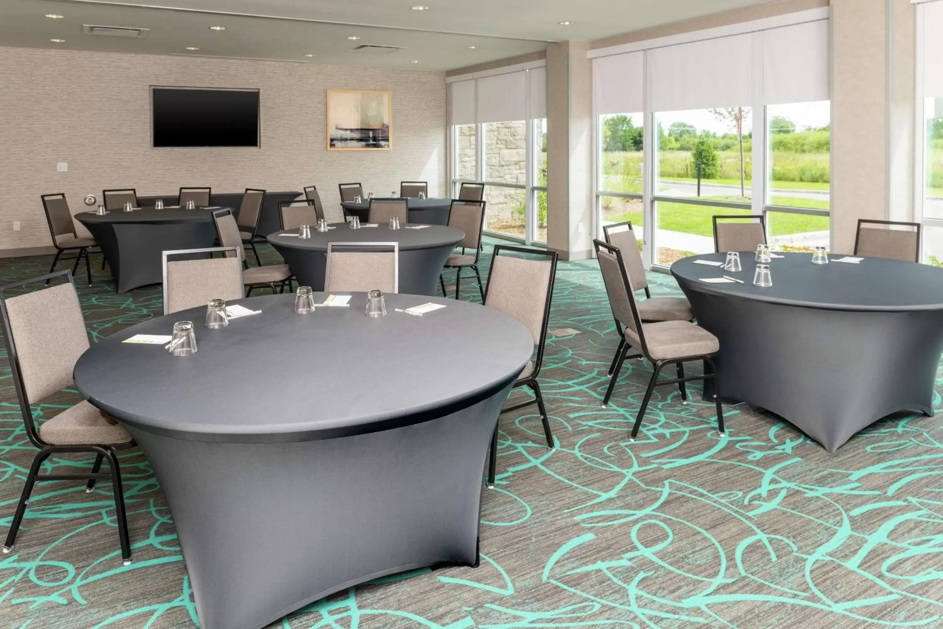 Meeting/conference room, Restaurant/Places to Eat in Home2 Suites By Hilton Appleton, Wi