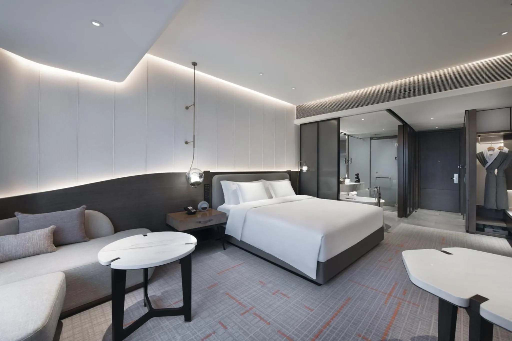 Photo of the whole room, Bed in Crowne Plaza Wuhan Optics Valley by IHG