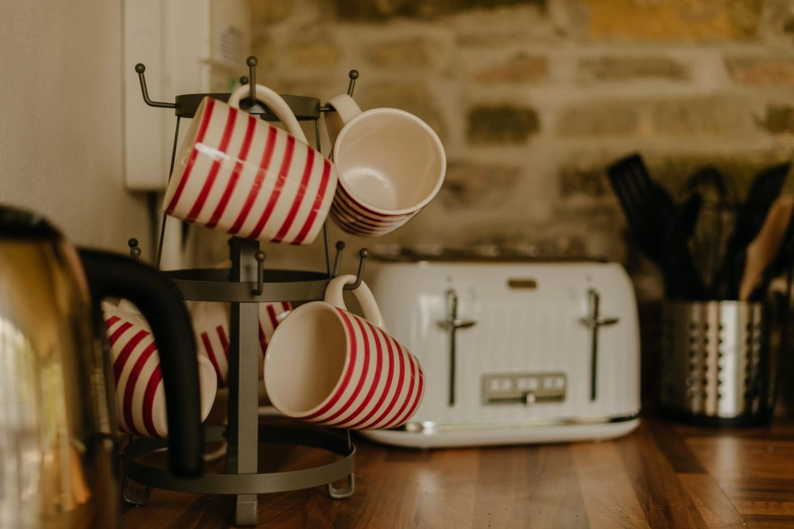 Communal kitchen in Little England Retreats - Cottage, Yurt and Shepherd Huts