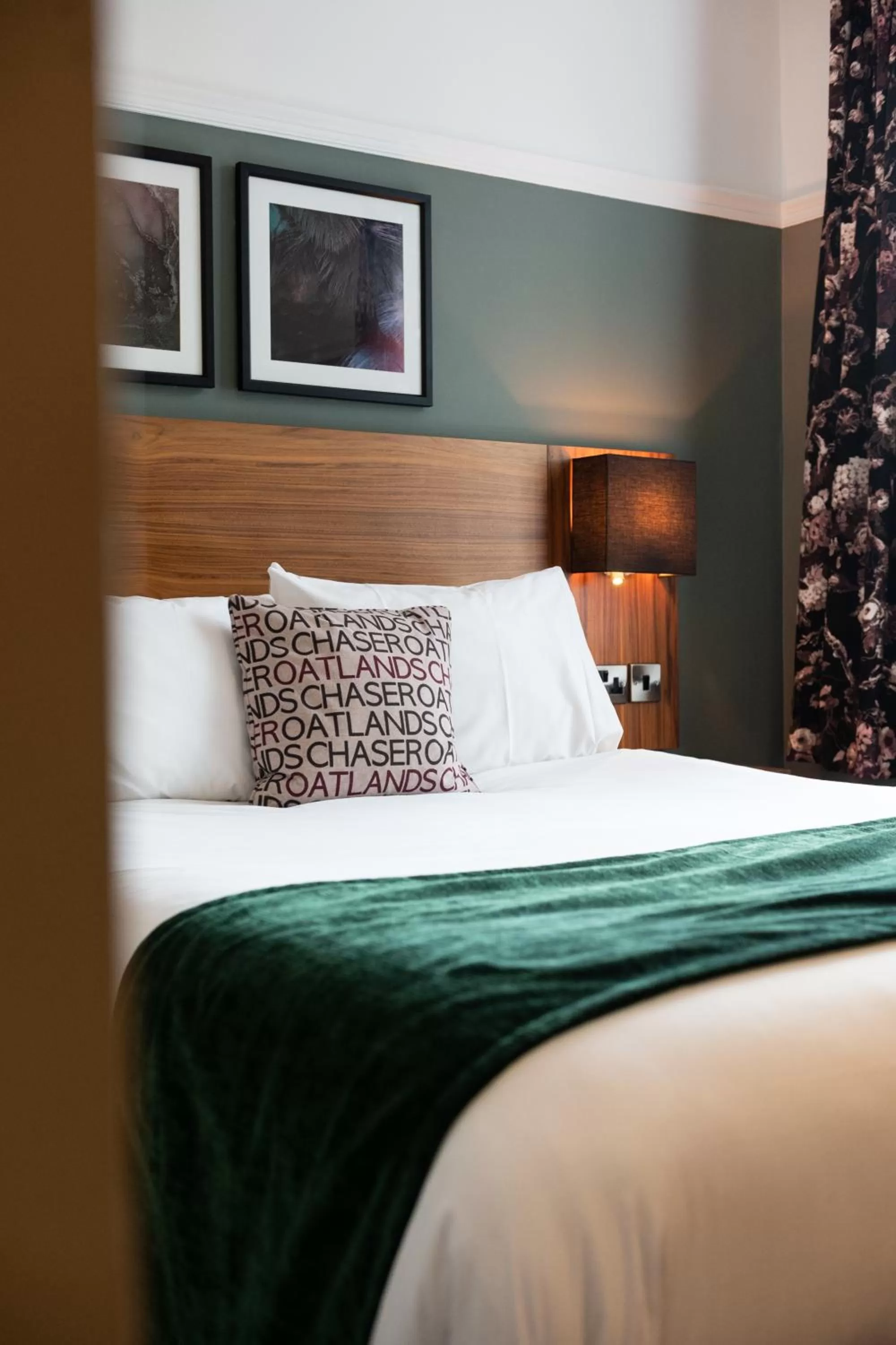 Bed in The Oatlands Chaser by Innkeeper's Collection