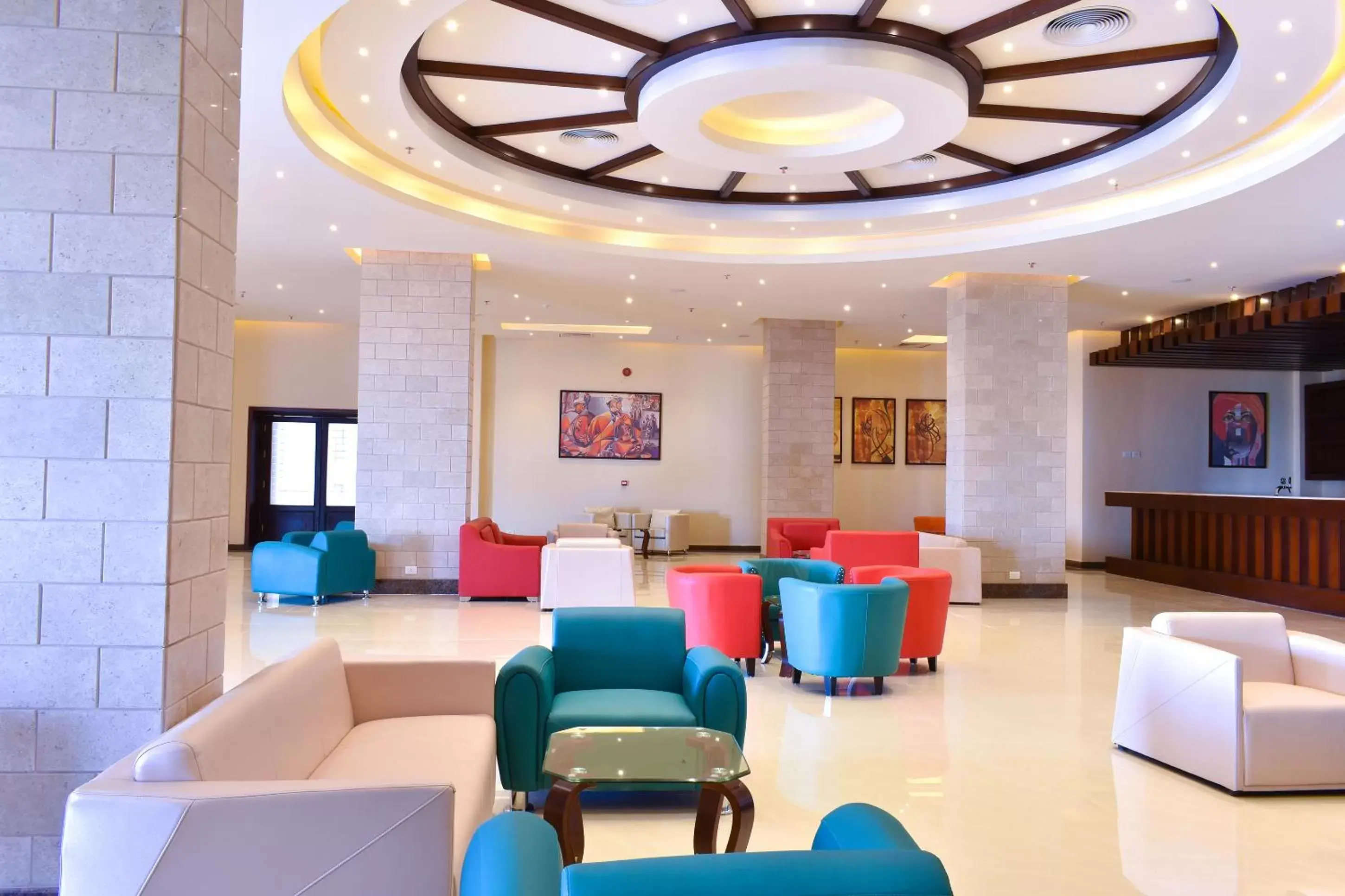 Lounge or bar, Lobby/Reception in Parrotel Lagoon Waterpark Resort