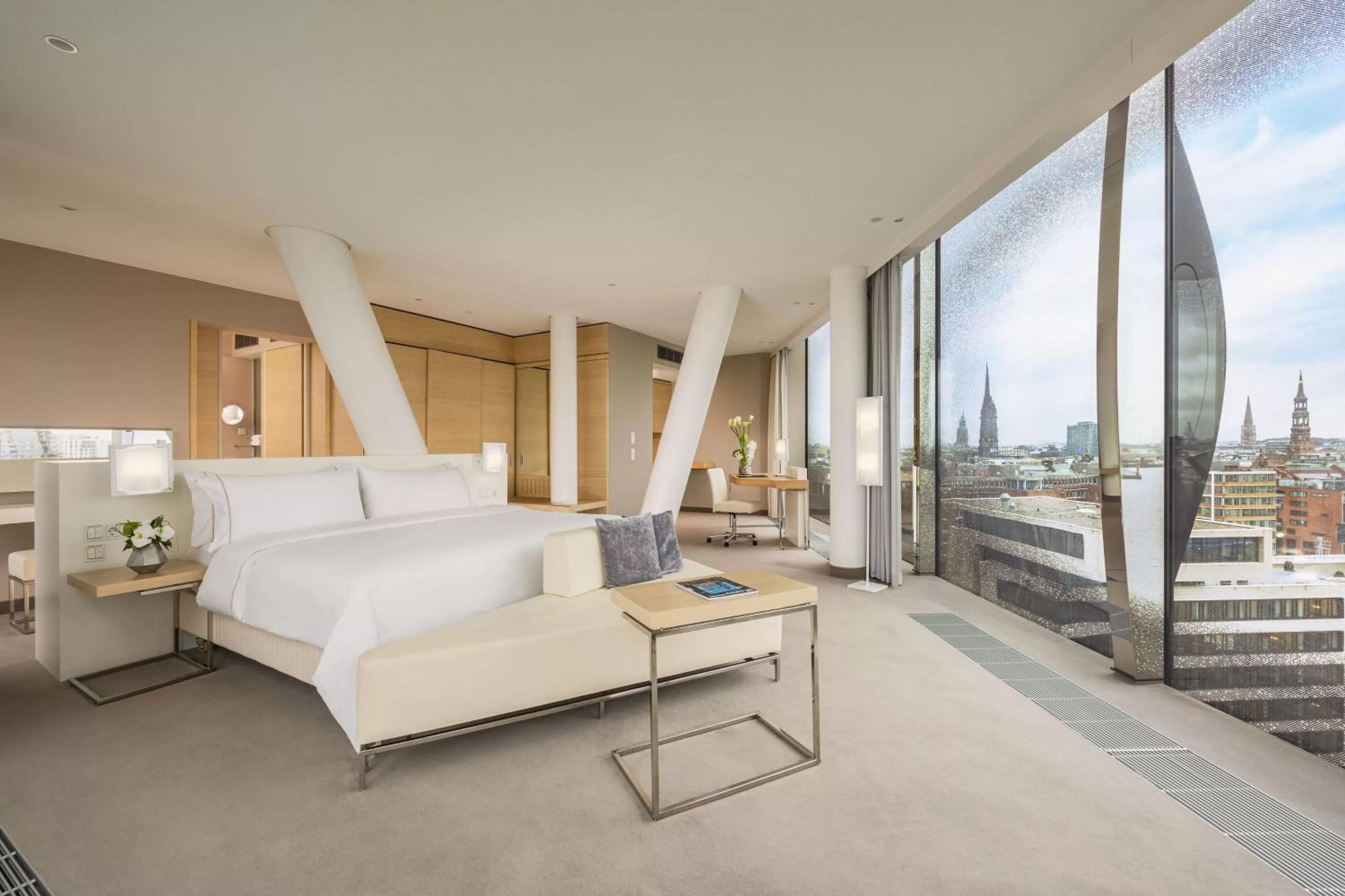 Photo of the whole room, Bed in The Westin Hamburg Elbphilharmonie