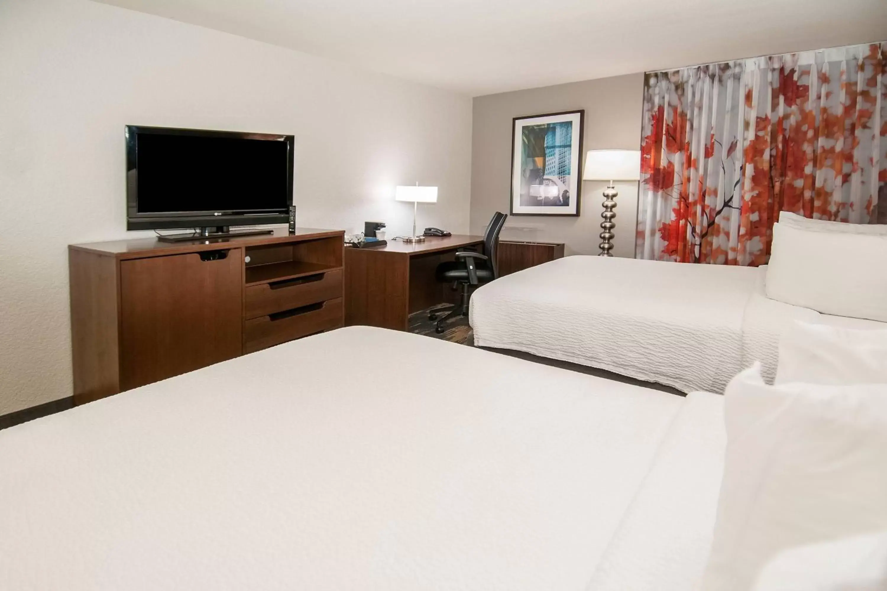 Photo of the whole room, Bed in Fairfield Inn & Suites by Marriott Dallas DFW Airport South/Irving