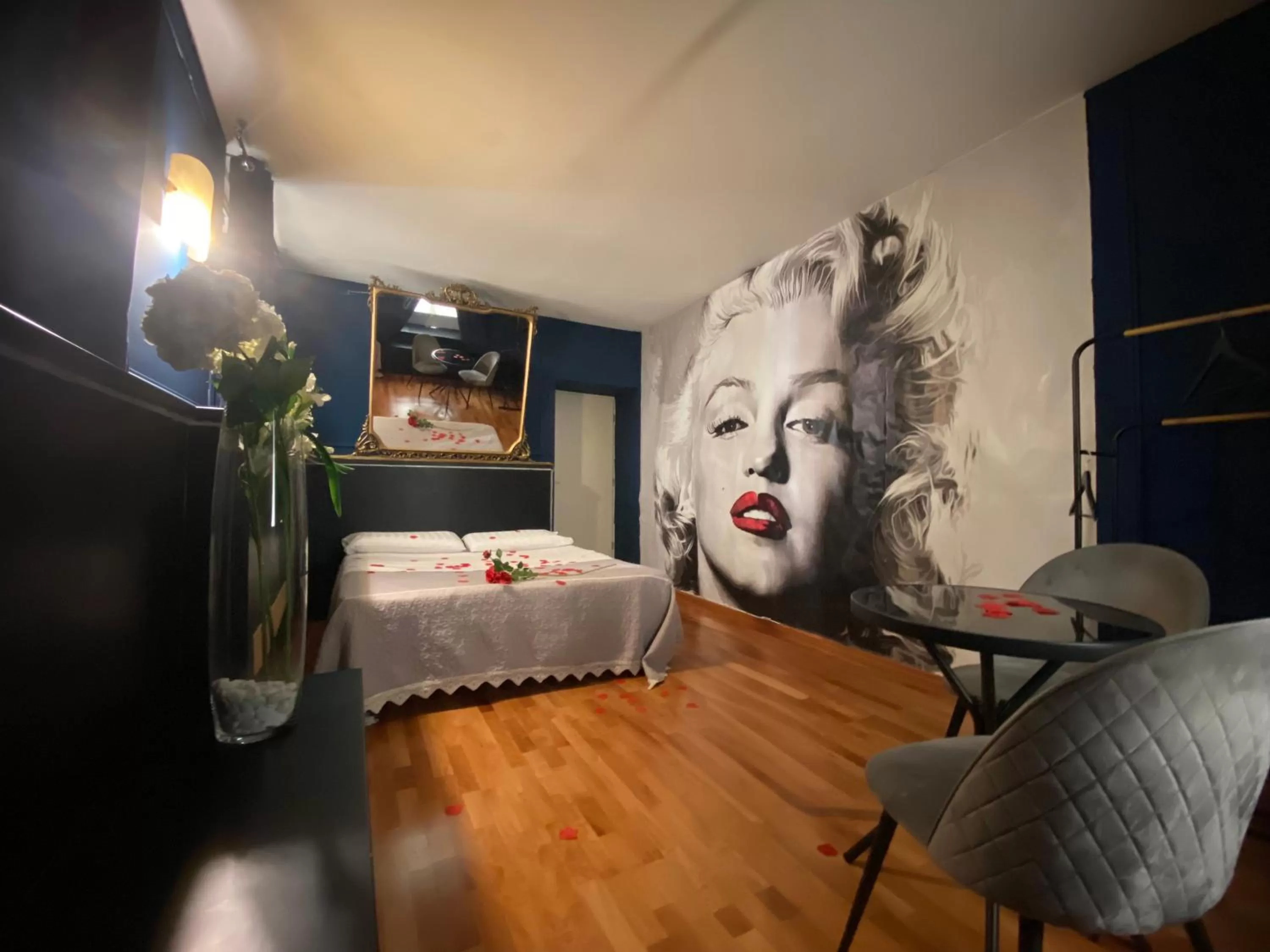 Living room, Bed in Casa degli Orti, Dolomia best home