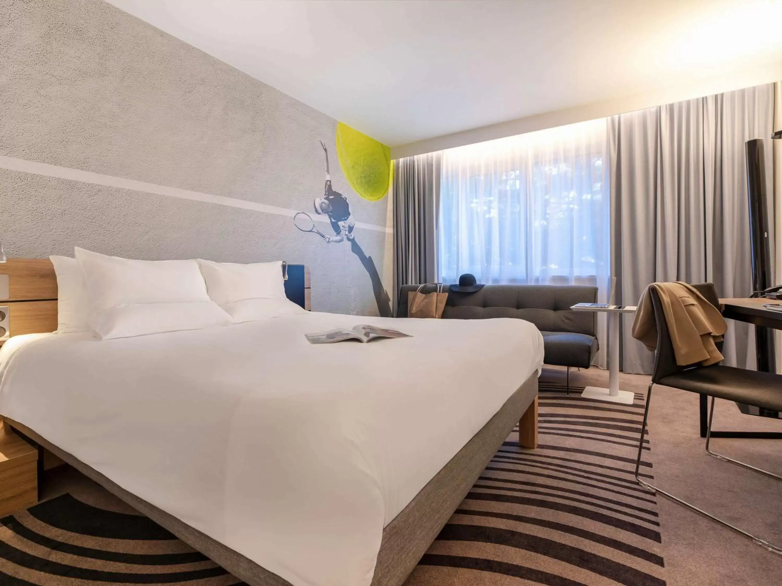 Photo of the whole room, Bed in Novotel Wrocław City