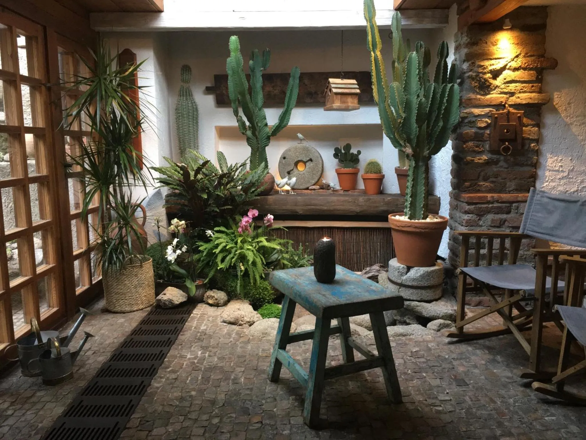 Property building in Romantik Hotel U Raka