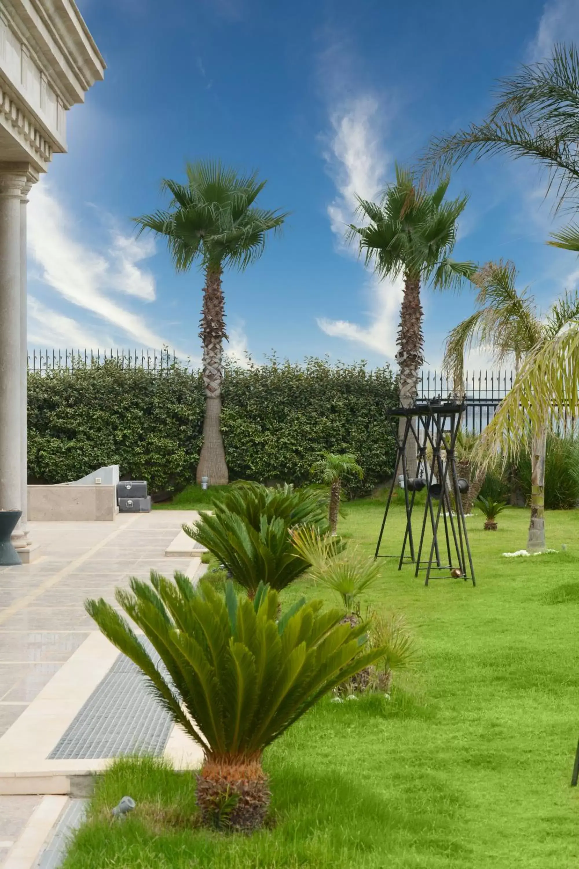 Garden in Mövenpick Hotel du Lac Tunis