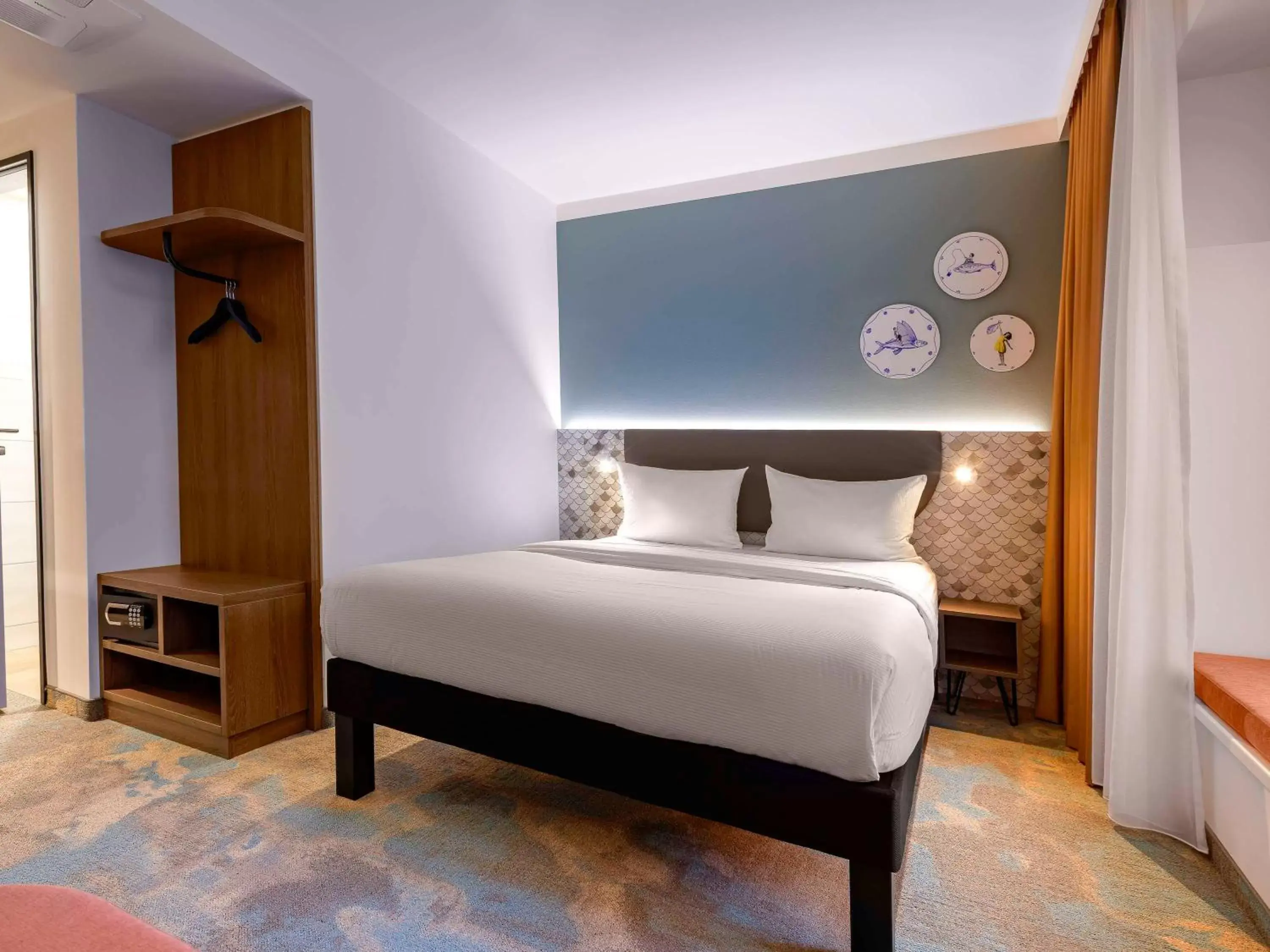 Bedroom, Bed in ibis Styles Kiel City