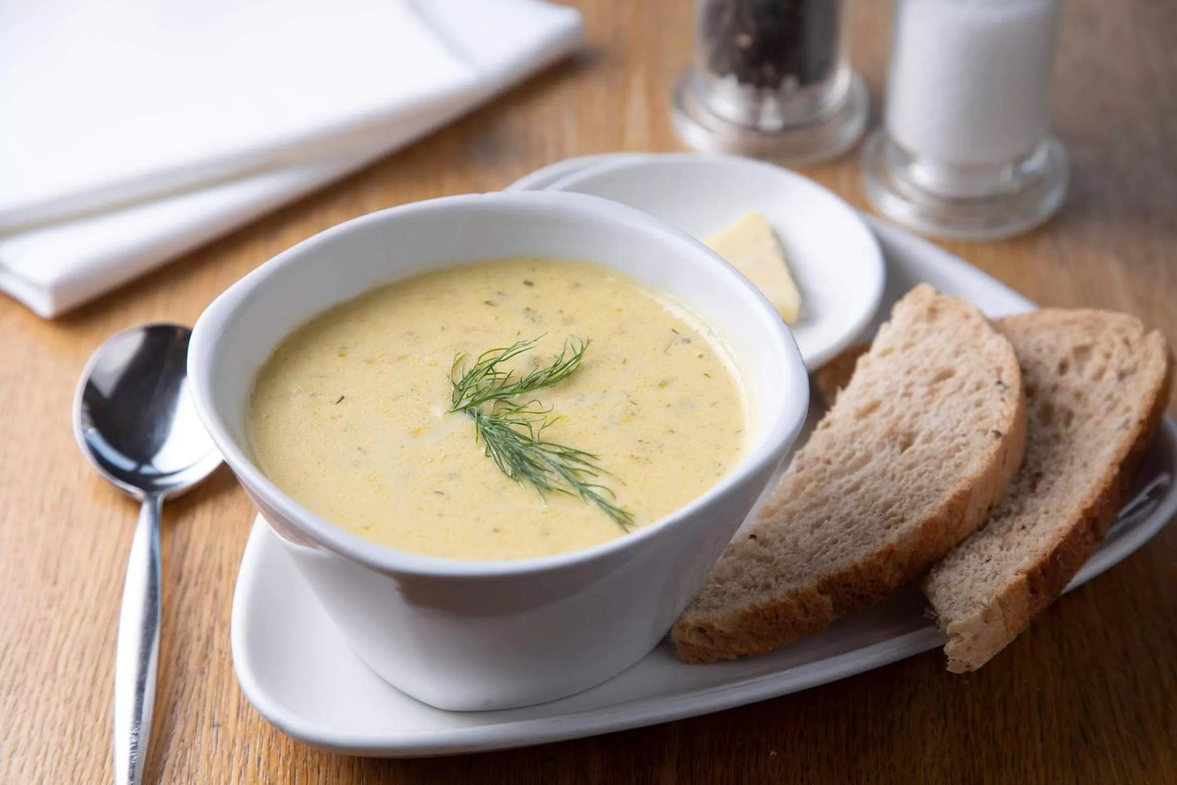 Food in The Murray Park Hotel