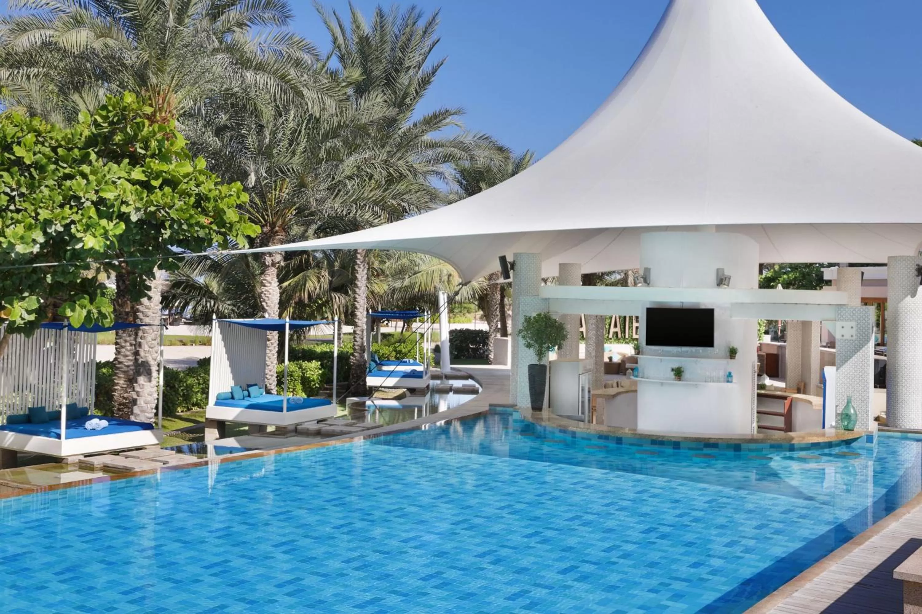 Restaurant/places to eat in The Ritz-Carlton, Dubai