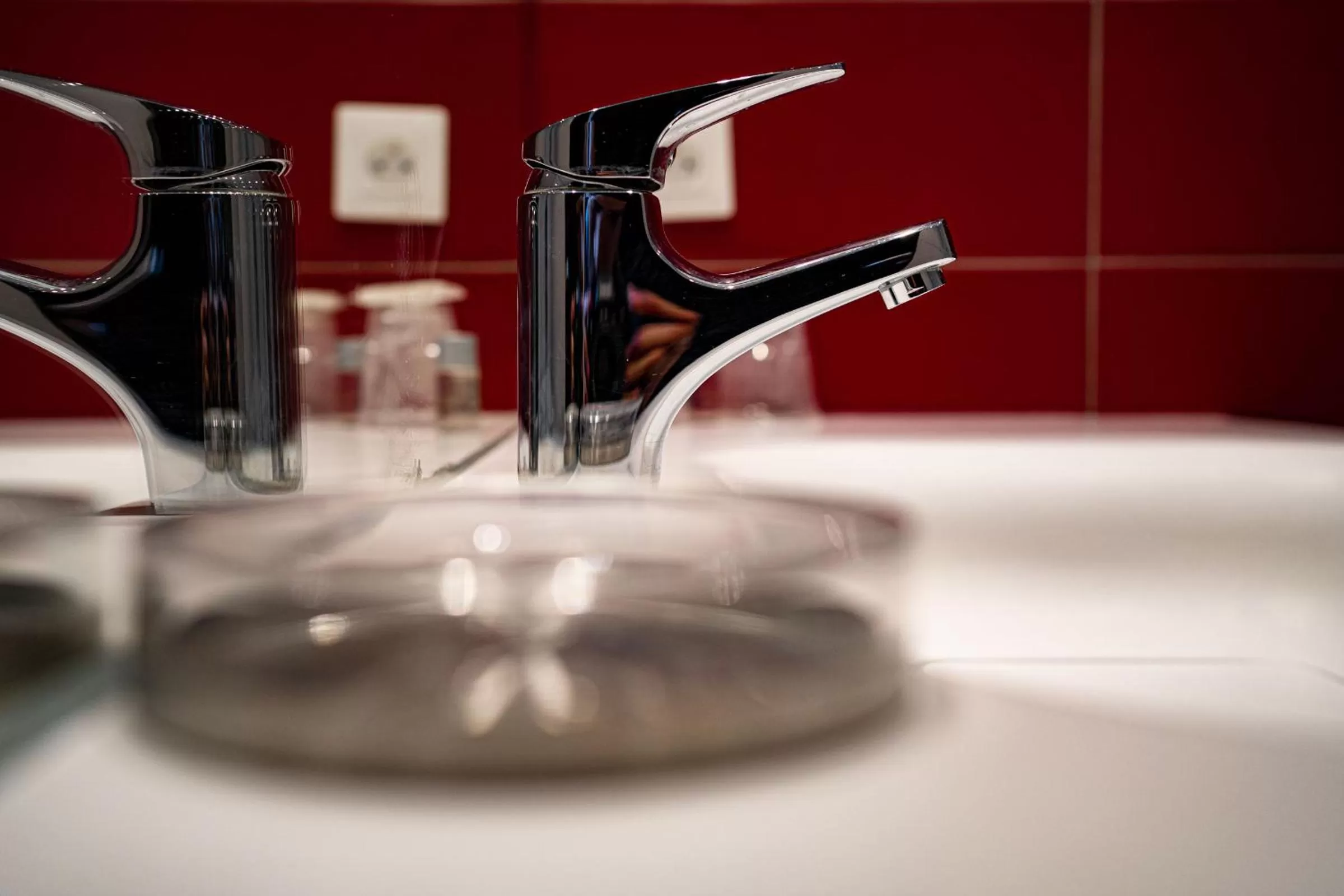 Bathroom in Hotel De Quebec