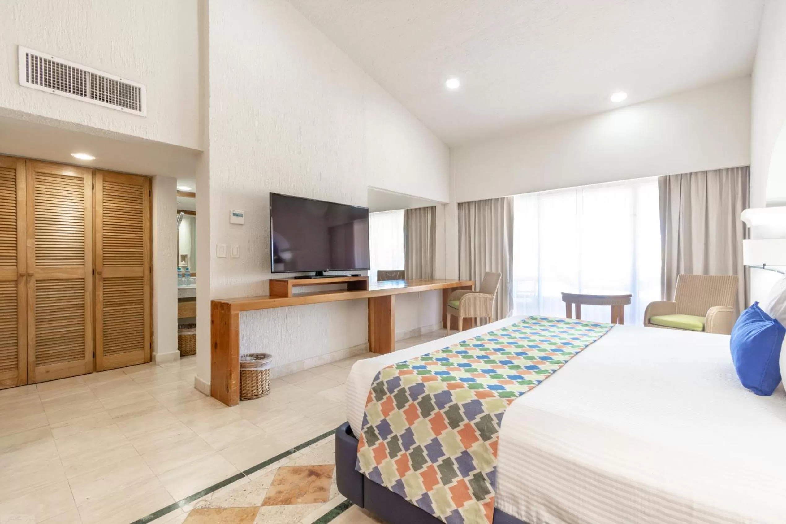 Bedroom, Bed in Puerto Aventuras Hotel & Beach Club