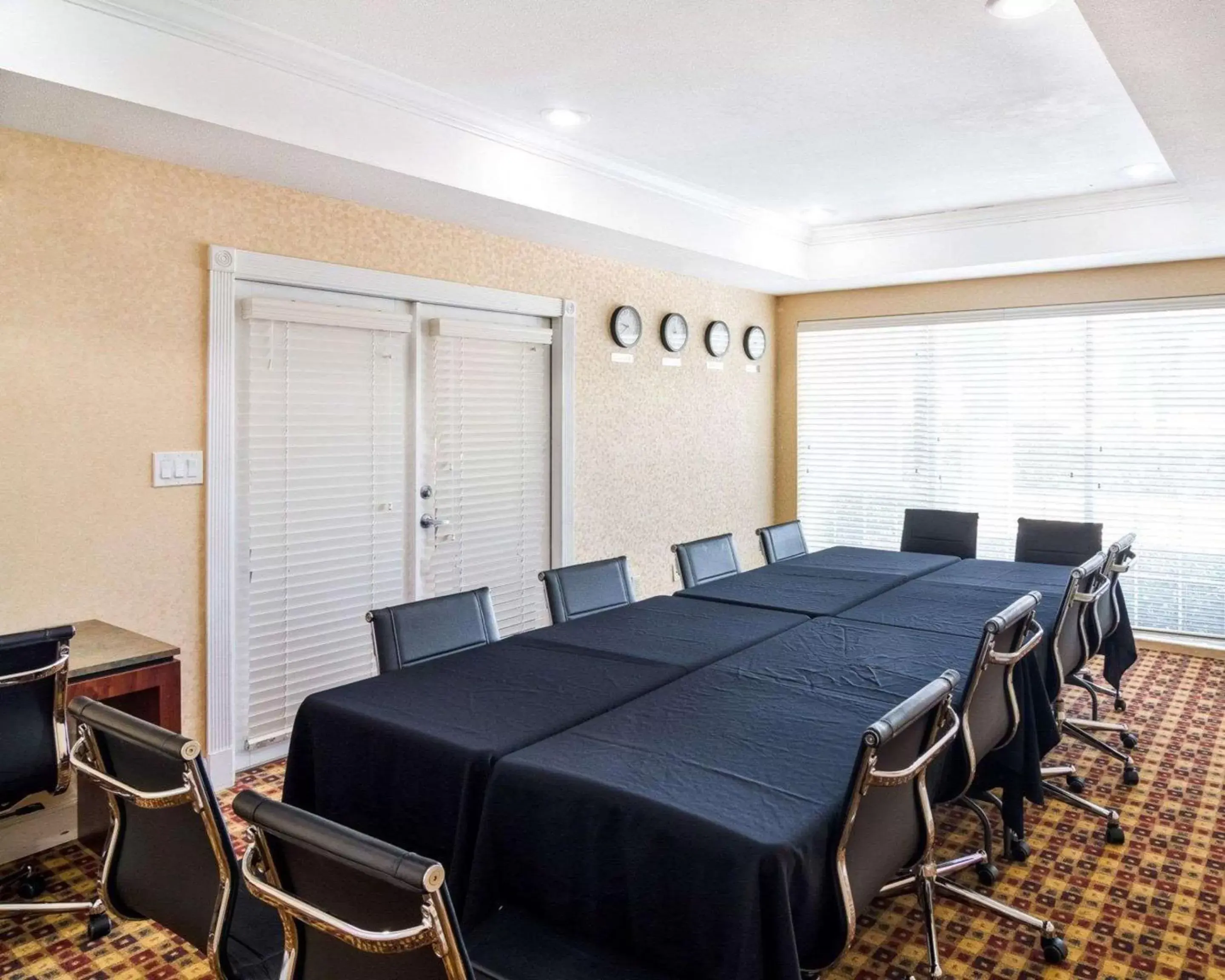 Meeting/conference room in Comfort Suites Las Colinas Center