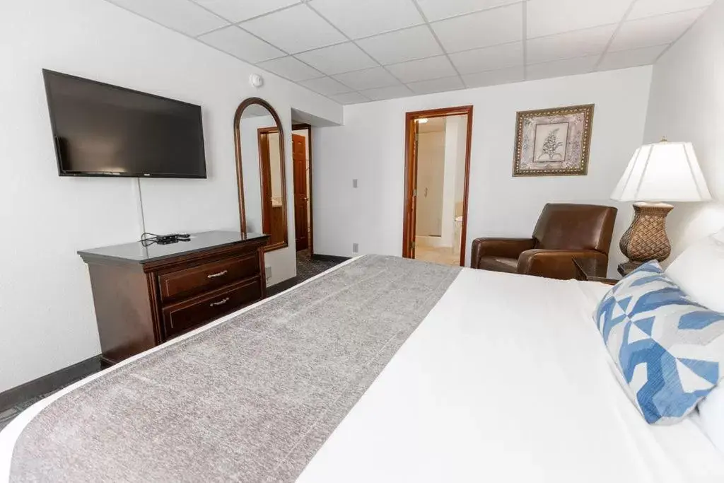 Bedroom, Bed in Savannah House Hotel Bedroom, Bed in Savannah House Hotel