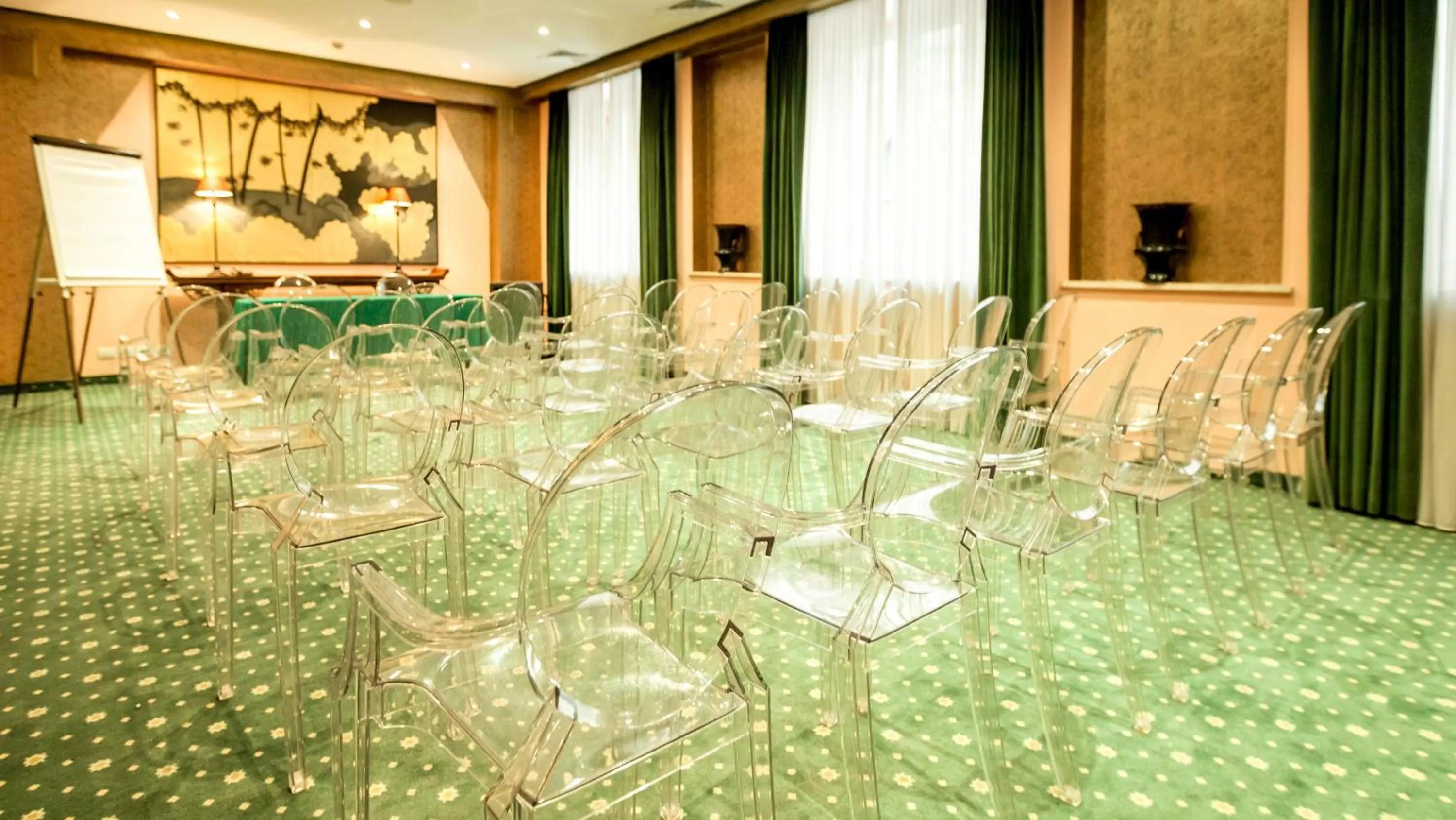 Business facilities in Hotel Victoria & Iside Spa