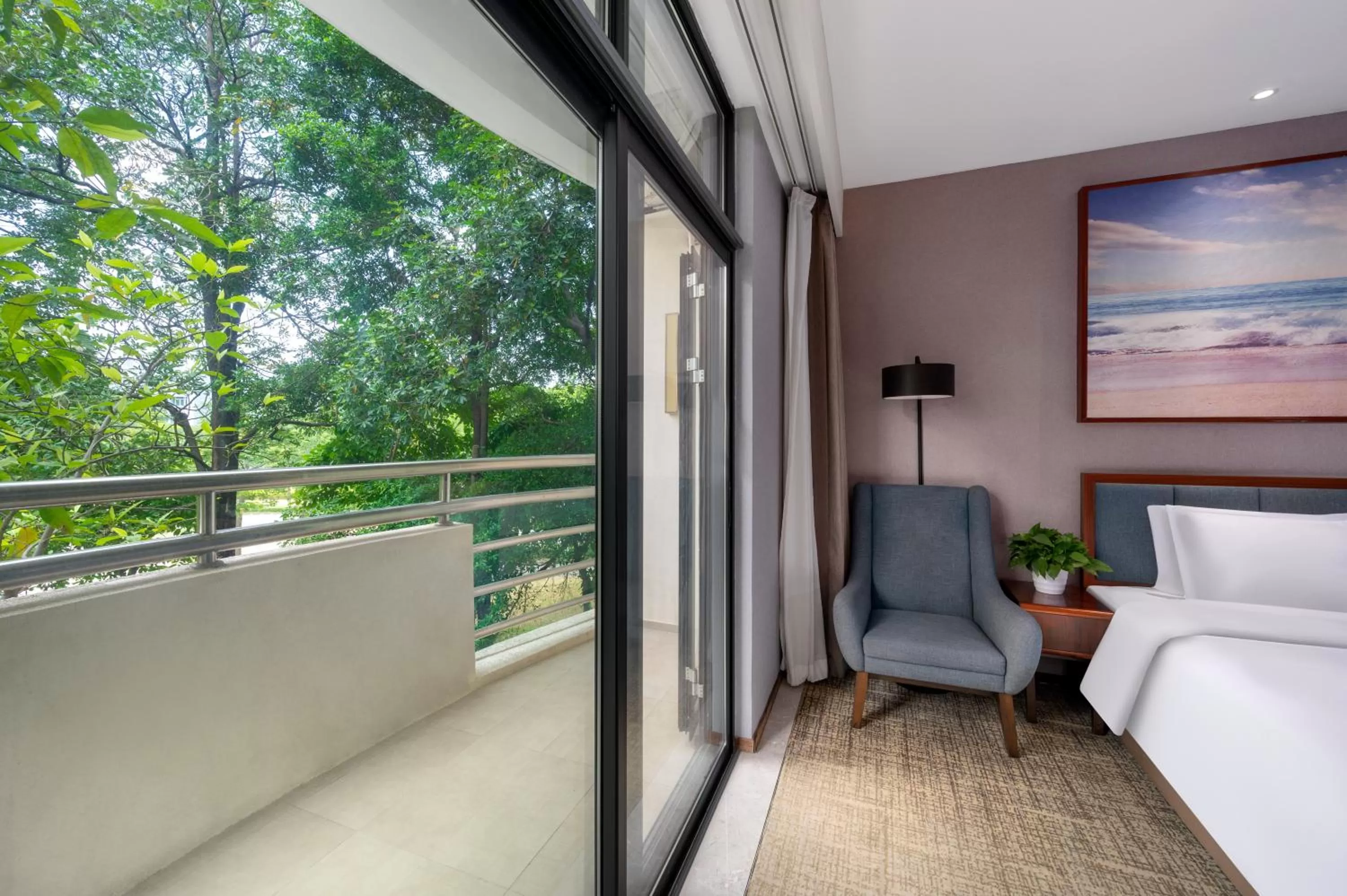 Balcony/Terrace, Bed in Ausotel Smart Baiyun International Airport T2