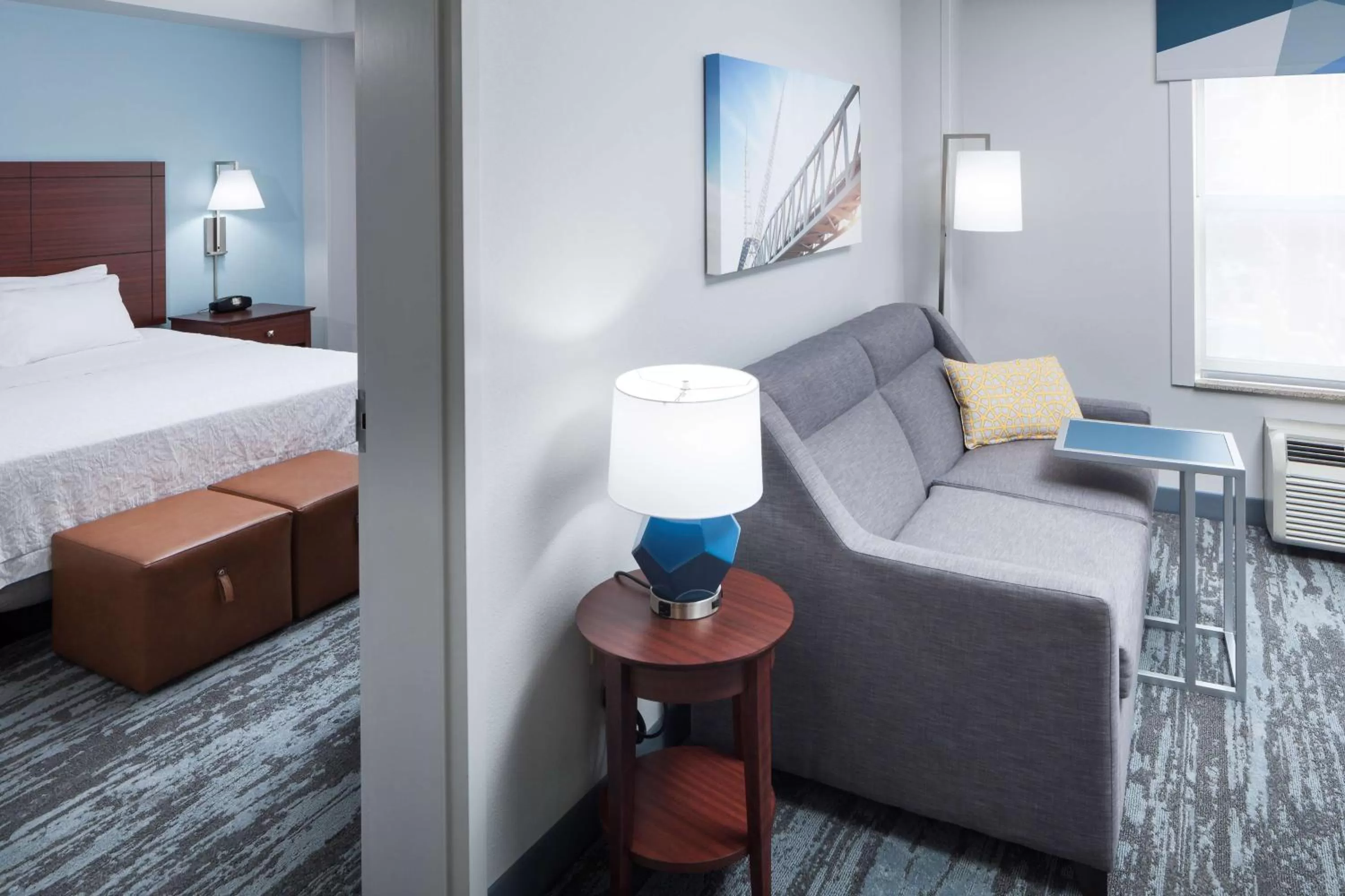 Living room, Bed in Hampton Inn & Suites Oklahoma City-Bricktown