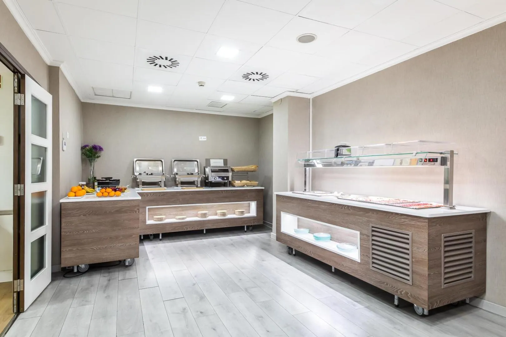 Buffet breakfast in Sweet Hotel Renasa