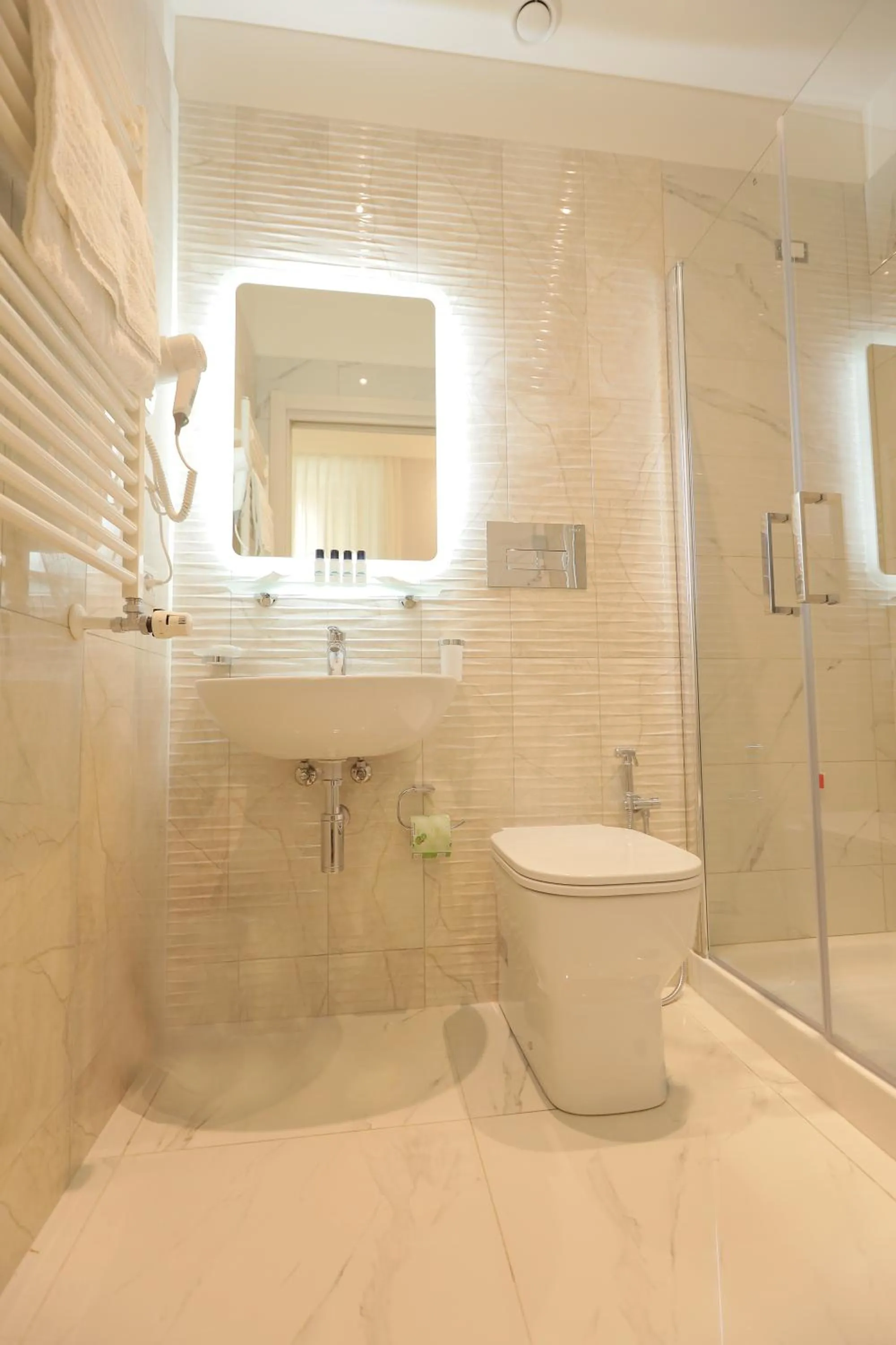 Bathroom in Hotel Garibaldi