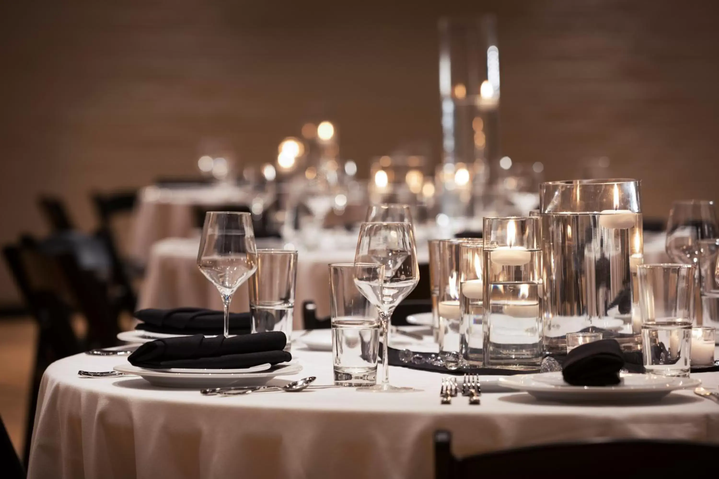 Banquet/Function facilities, Restaurant/Places to Eat in Hotel Grinnell