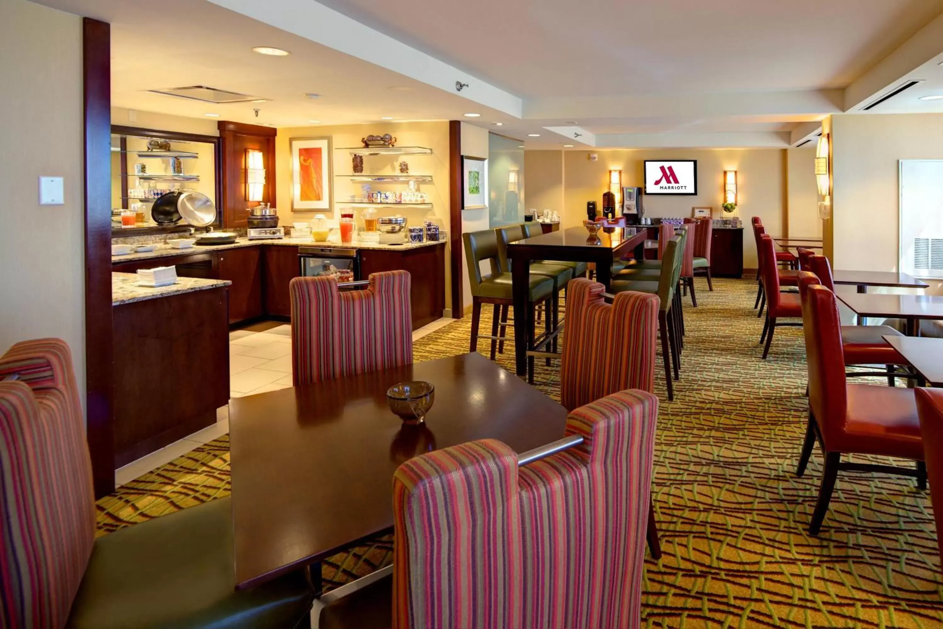 Lounge or bar, Restaurant/Places to Eat in Houston Marriott North