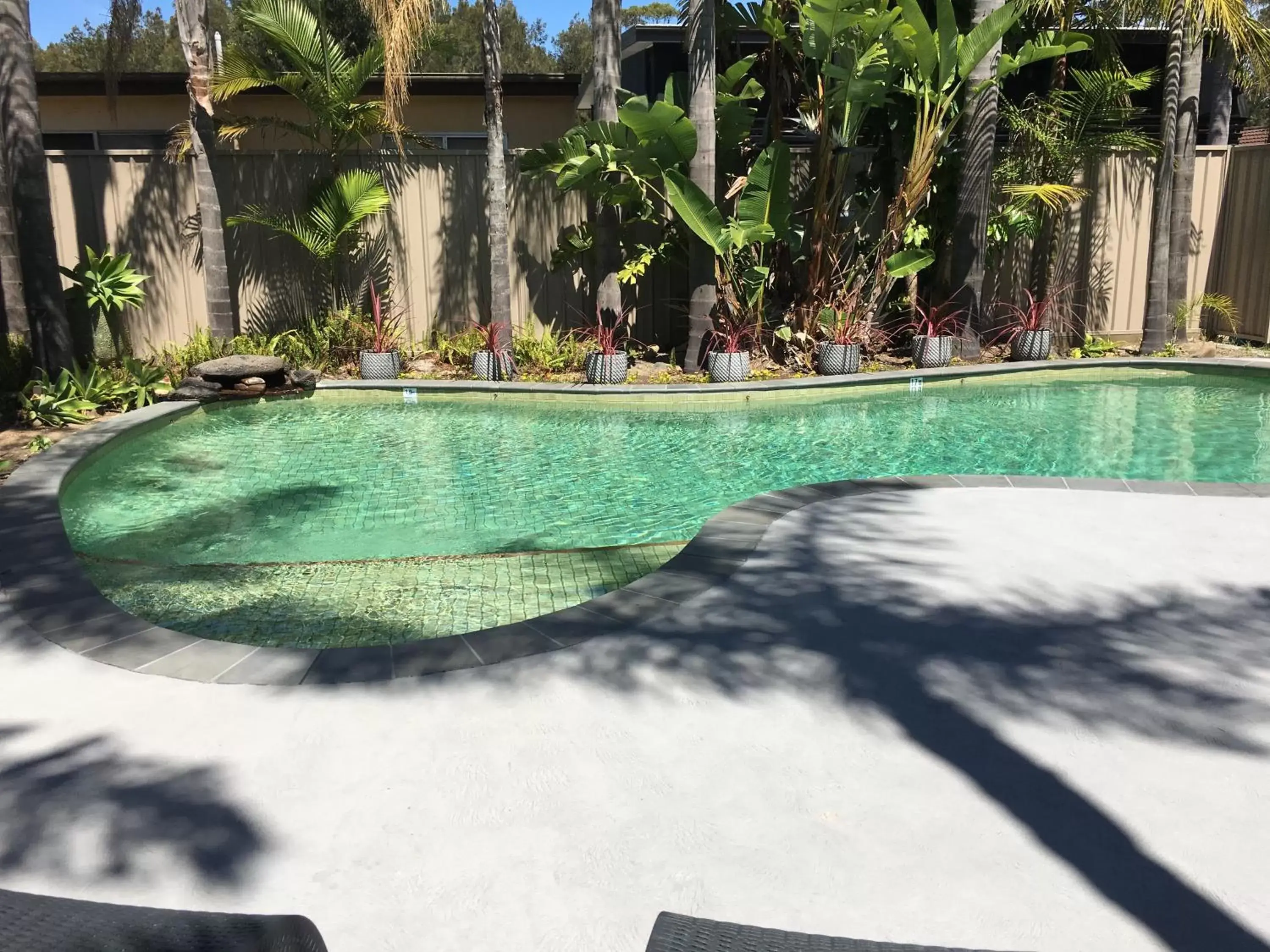 Swimming Pool in Araluen Motor Lodge