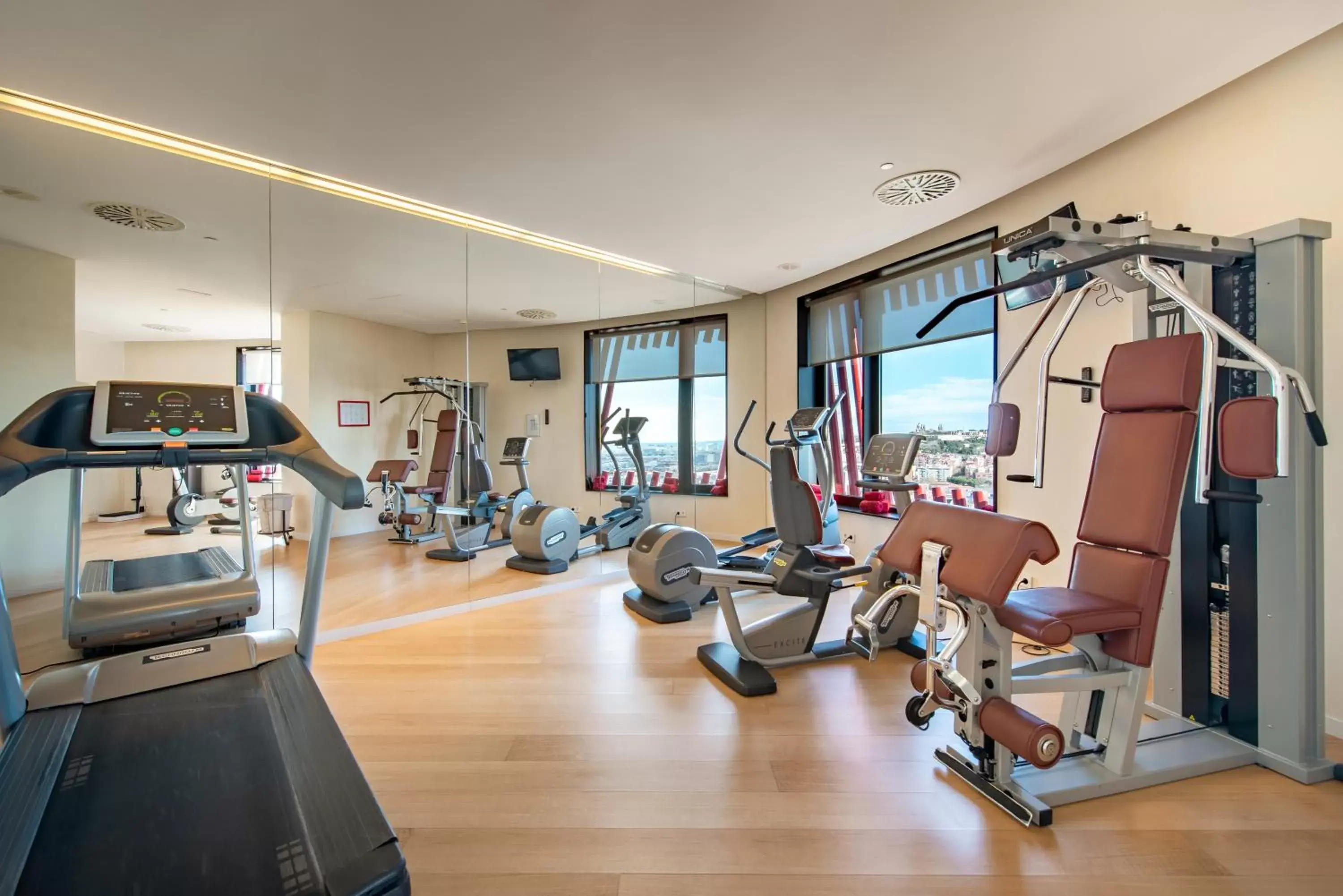 Fitness centre/facilities, Fitness Center/Facilities in Hotel Porta Fira 4* Sup