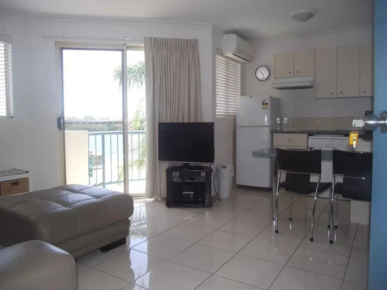 Day, Seating Area in River Sands Apartments