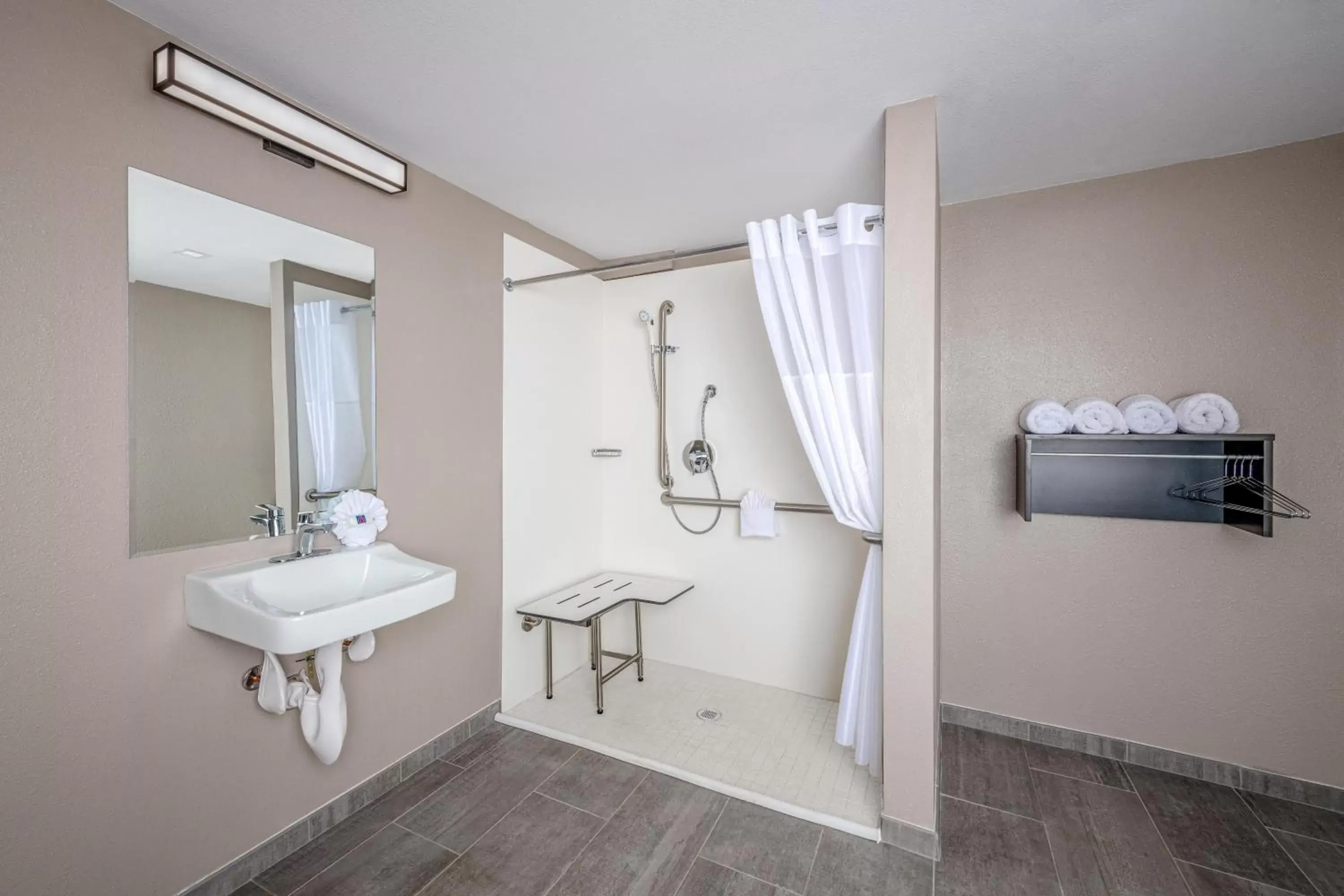 Bathroom in Motel 6-Euless, TX - Dallas