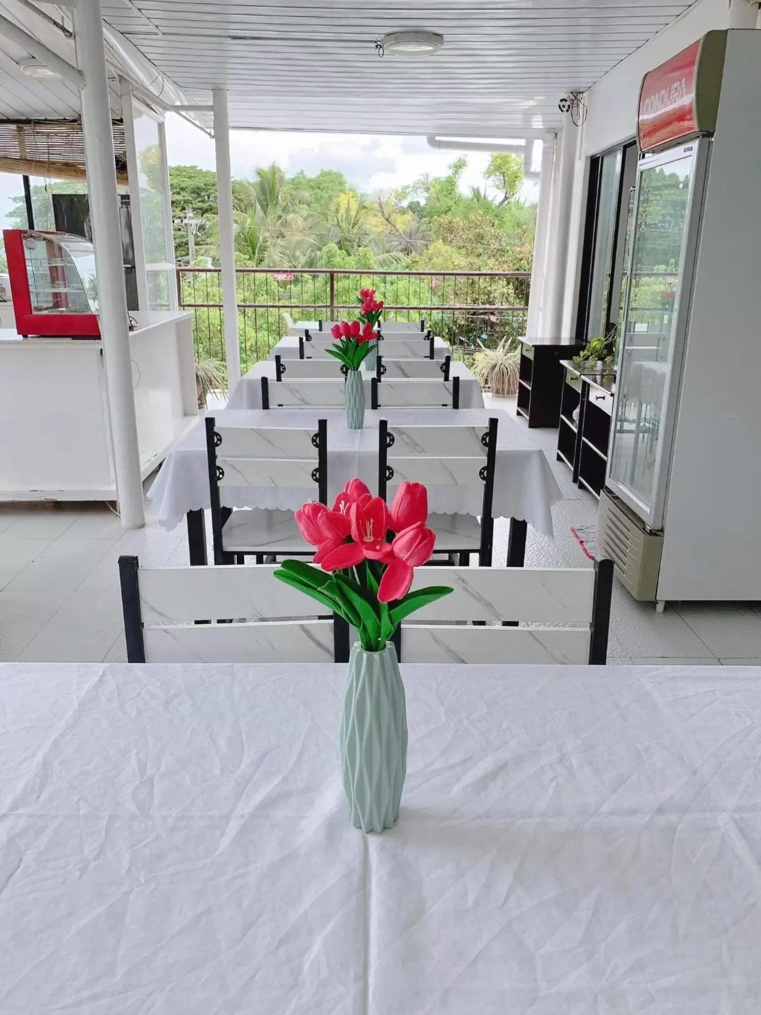 Restaurant/places to eat, Banquet Facilities in Luna Oslob Travellers Inn