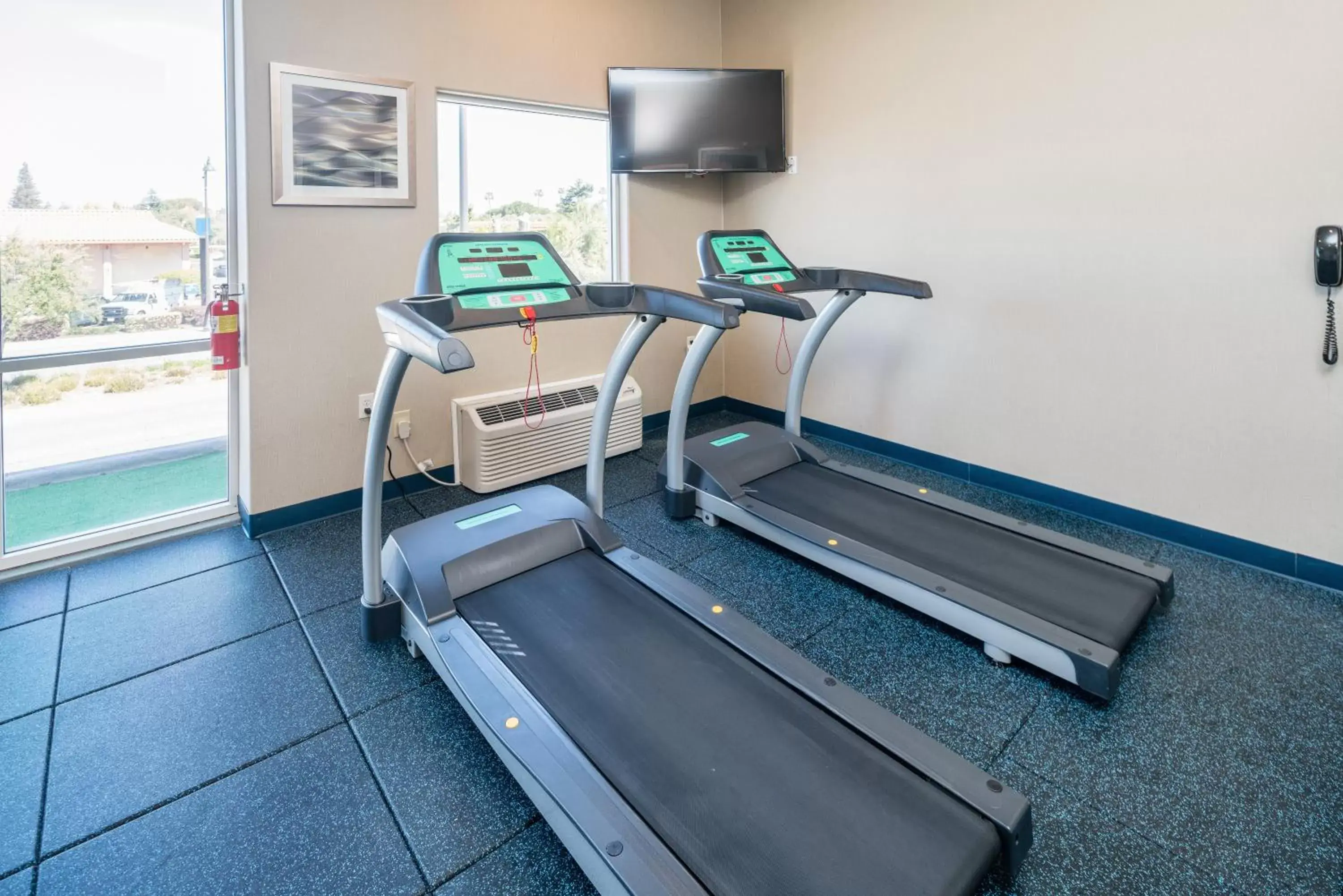 Fitness centre/facilities, Fitness Center/Facilities in Holiday Inn Express & Suites Santa Clara, an IHG Hotel