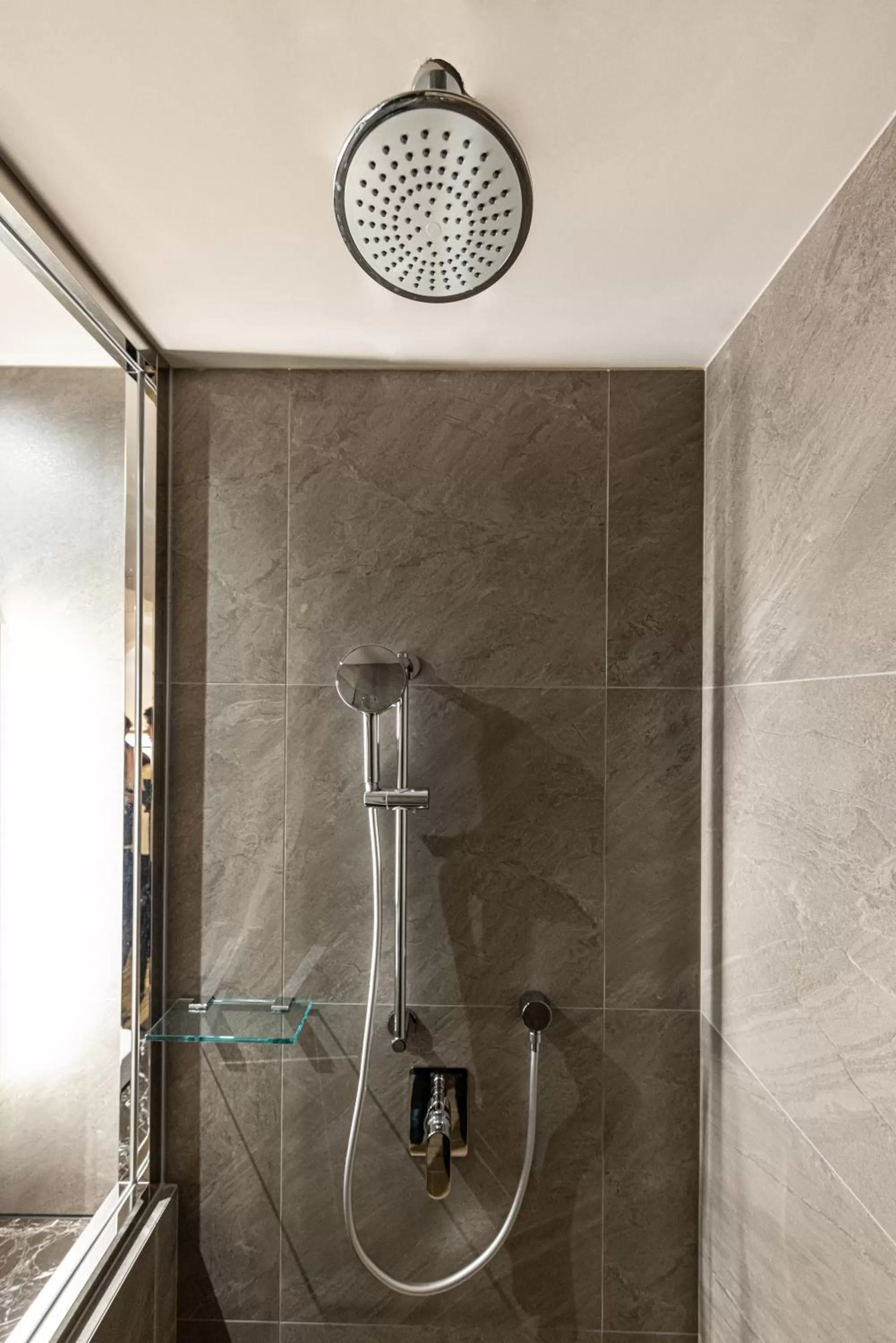 Shower in Solaria Nishitetsu Hotel Taipei Ximen