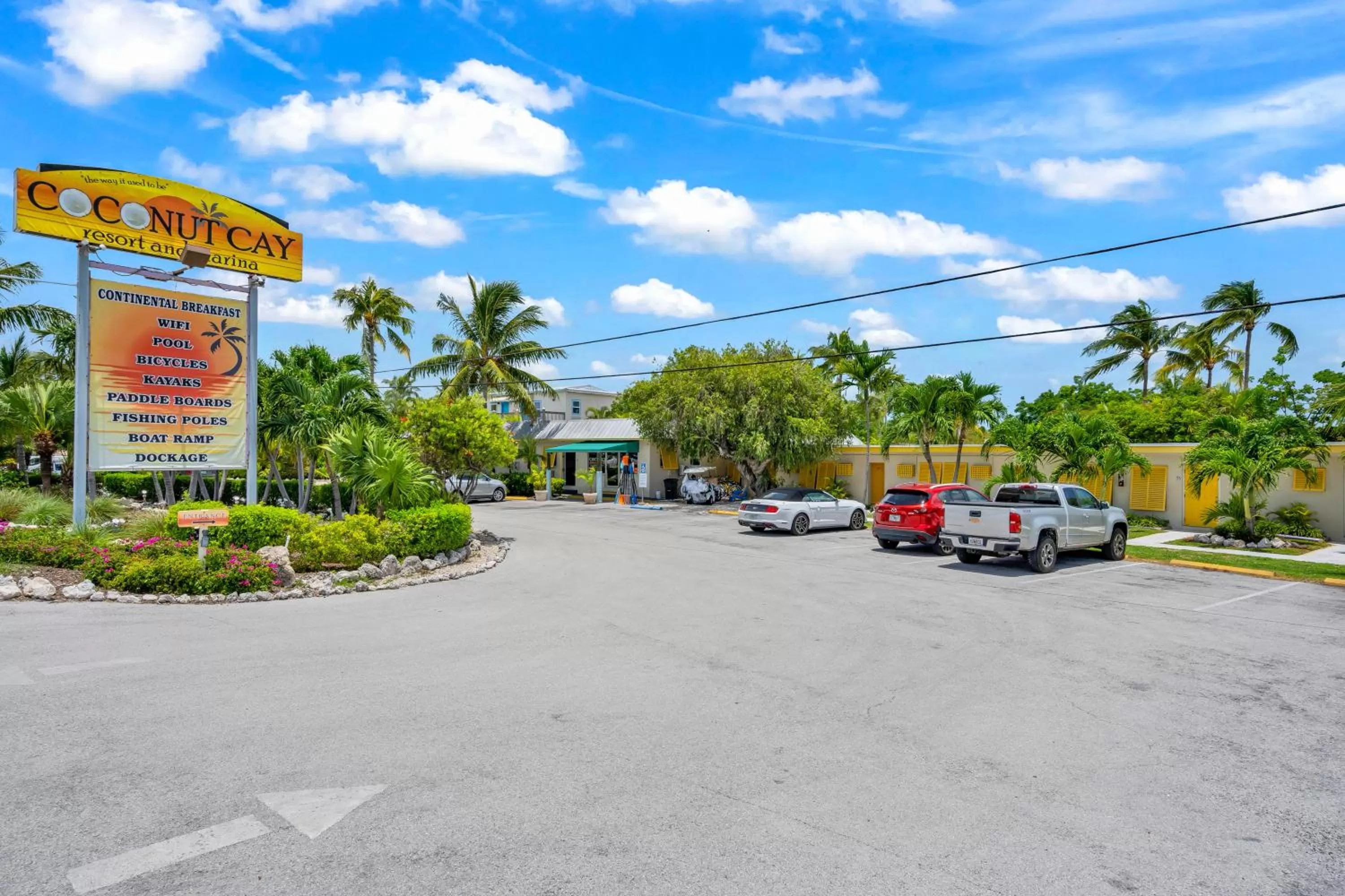 Facade/entrance in Coconut Cay Resort