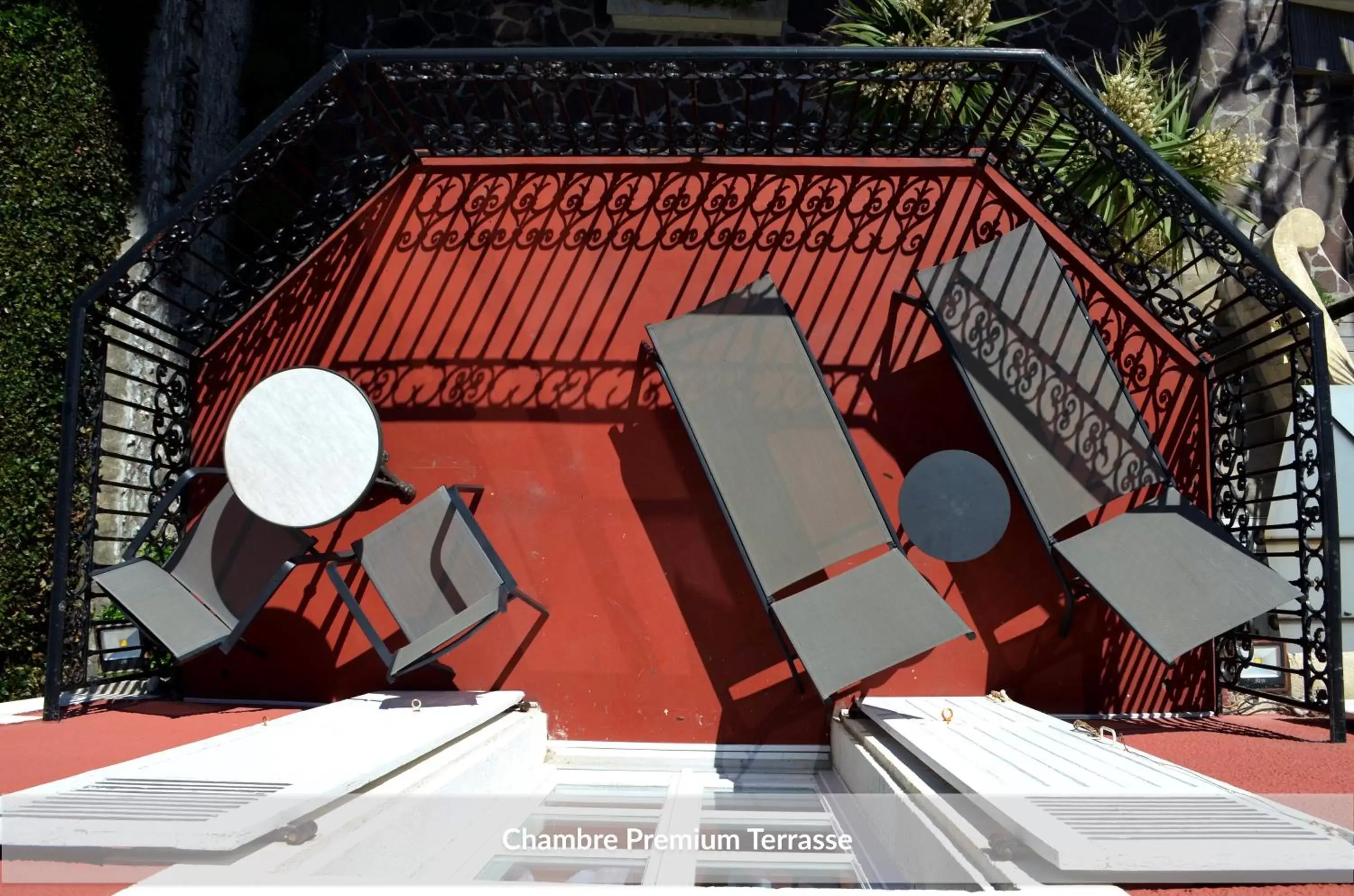 Balcony/Terrace in Hôtel & Espace Bien-être La Maison du Lierre