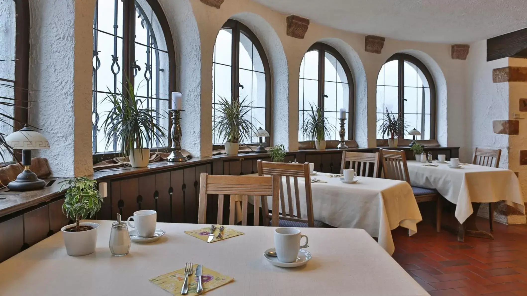 Buffet breakfast, Restaurant/Places to Eat in Burg Windeck ***S