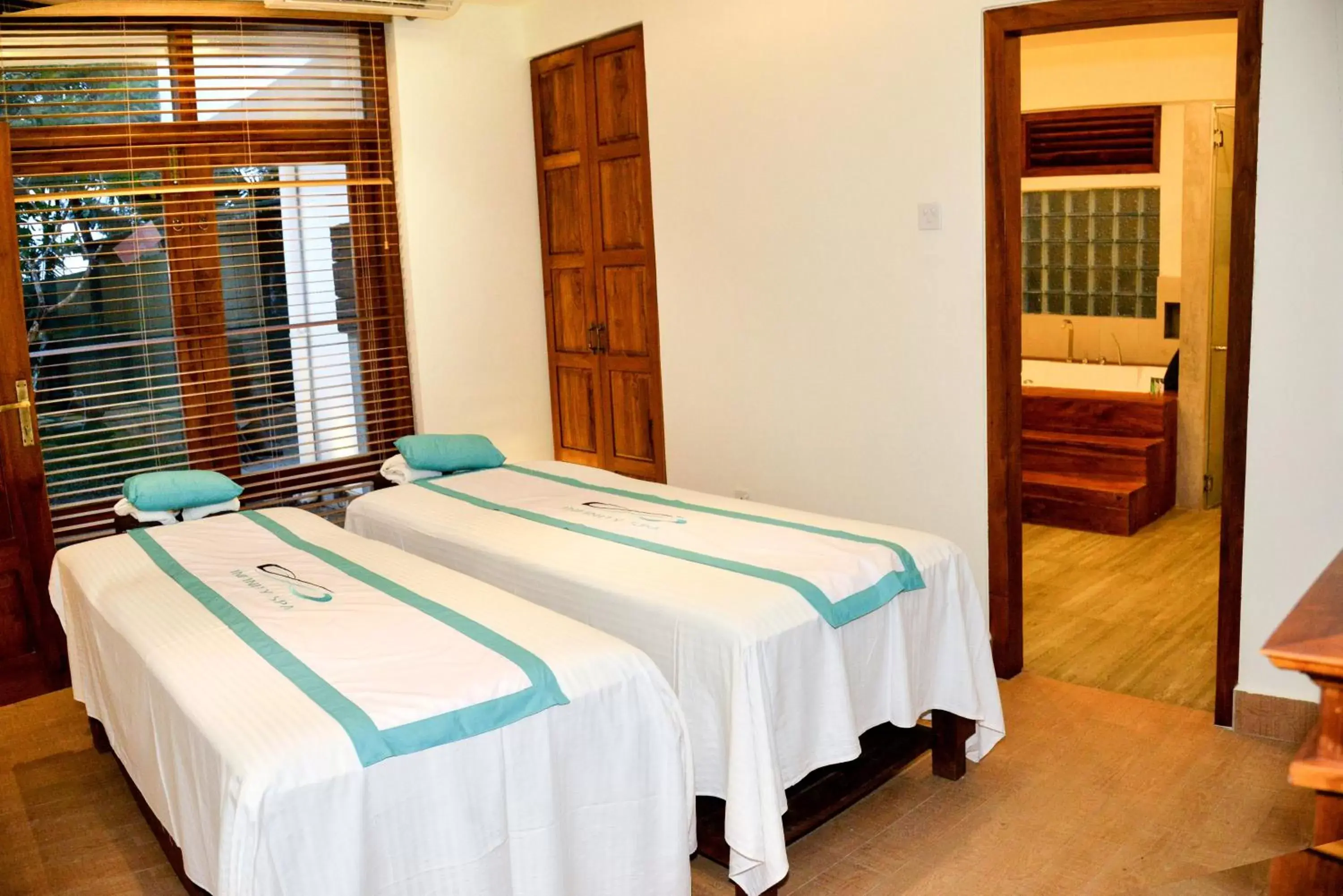 Massage in Goldi Sands Hotel